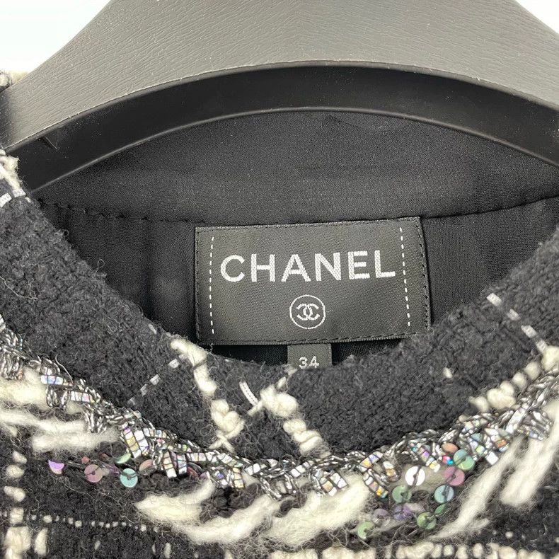 Chanel Chanel Black and white plaid shoulder button tweed jacket Size XXS / US 00 / IT 34 - 5 Thumbnail