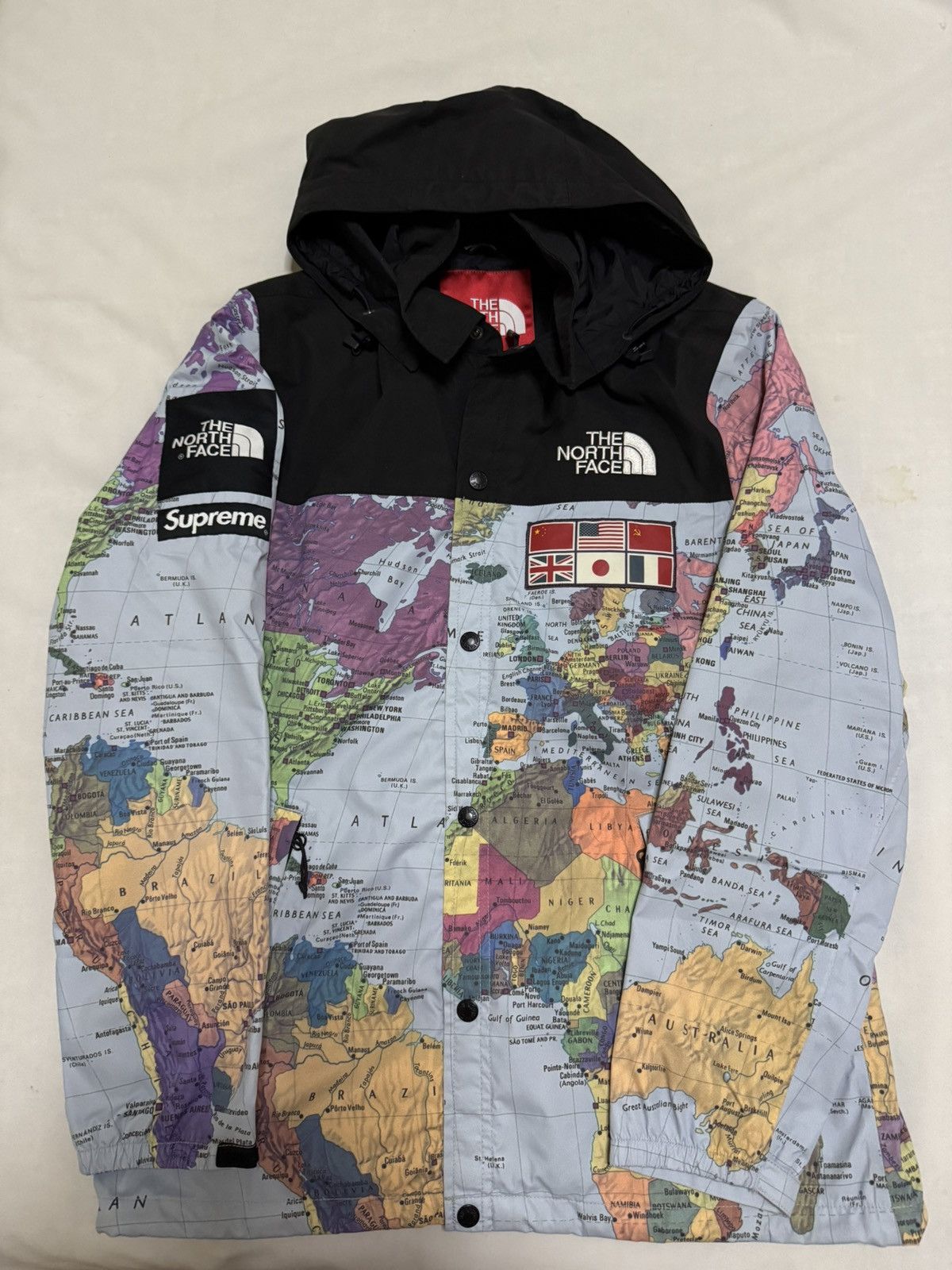 Supreme tnf the north face atlas maps coach jacket