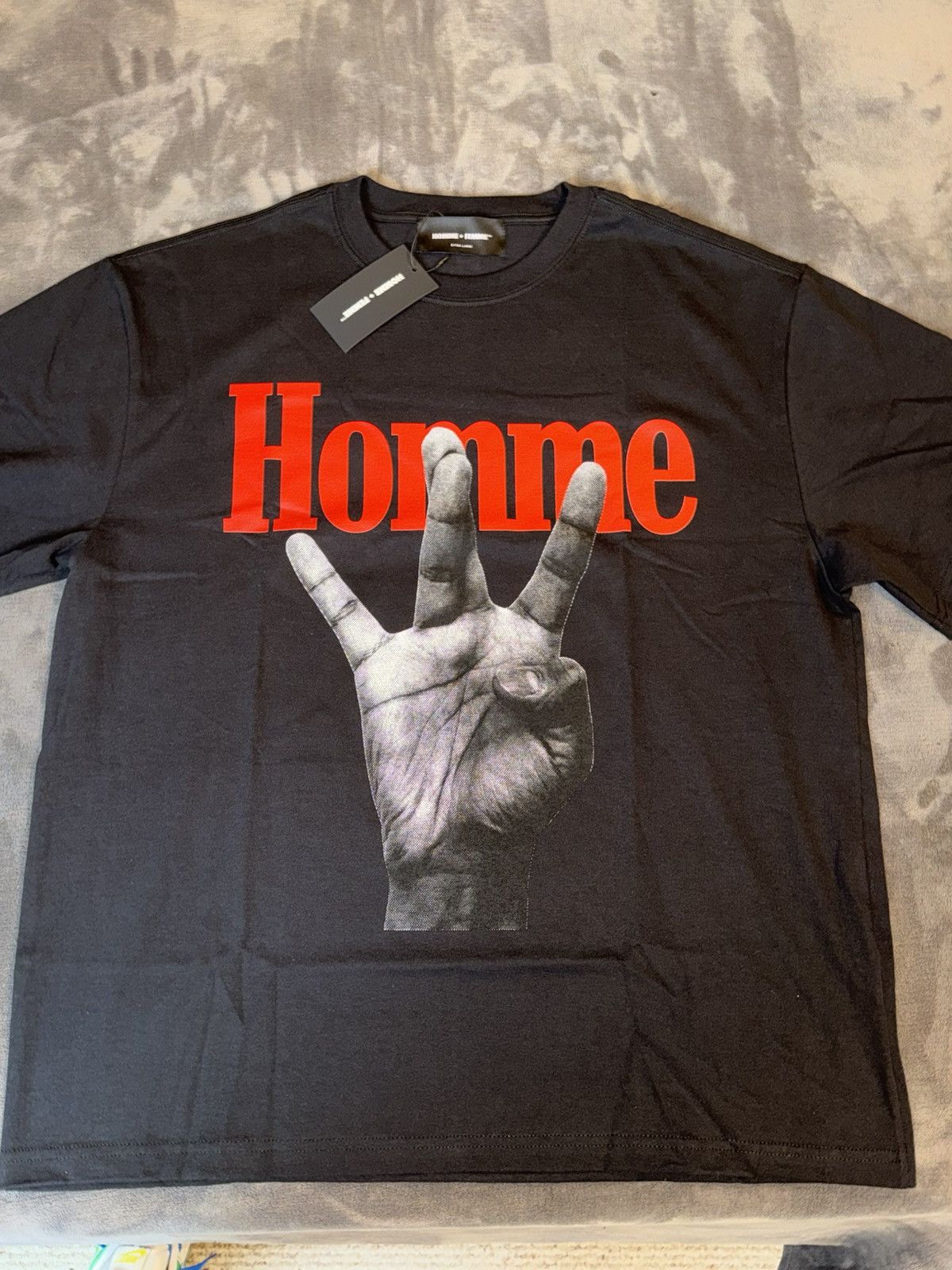 Homme + Femme La Homme + Femme Twisted Fingers Graphic T-Shirt size XL Size US XL / EU 56 / 4 - 1 Thumbnail