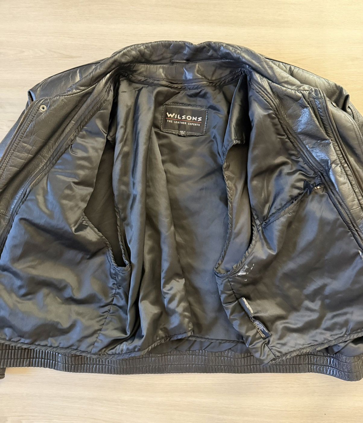 Wilsons Leather Vintage Wilsons Leather Bomber Jacket Sz L. Size US L / EU 52-54 / 3 - 4 Thumbnail