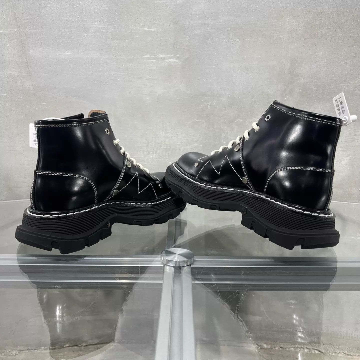 Alexander McQueen Alexander McQueen Tread black boots new with box 35 EU Size US 4.5 / IT 34.5 - 5 Thumbnail