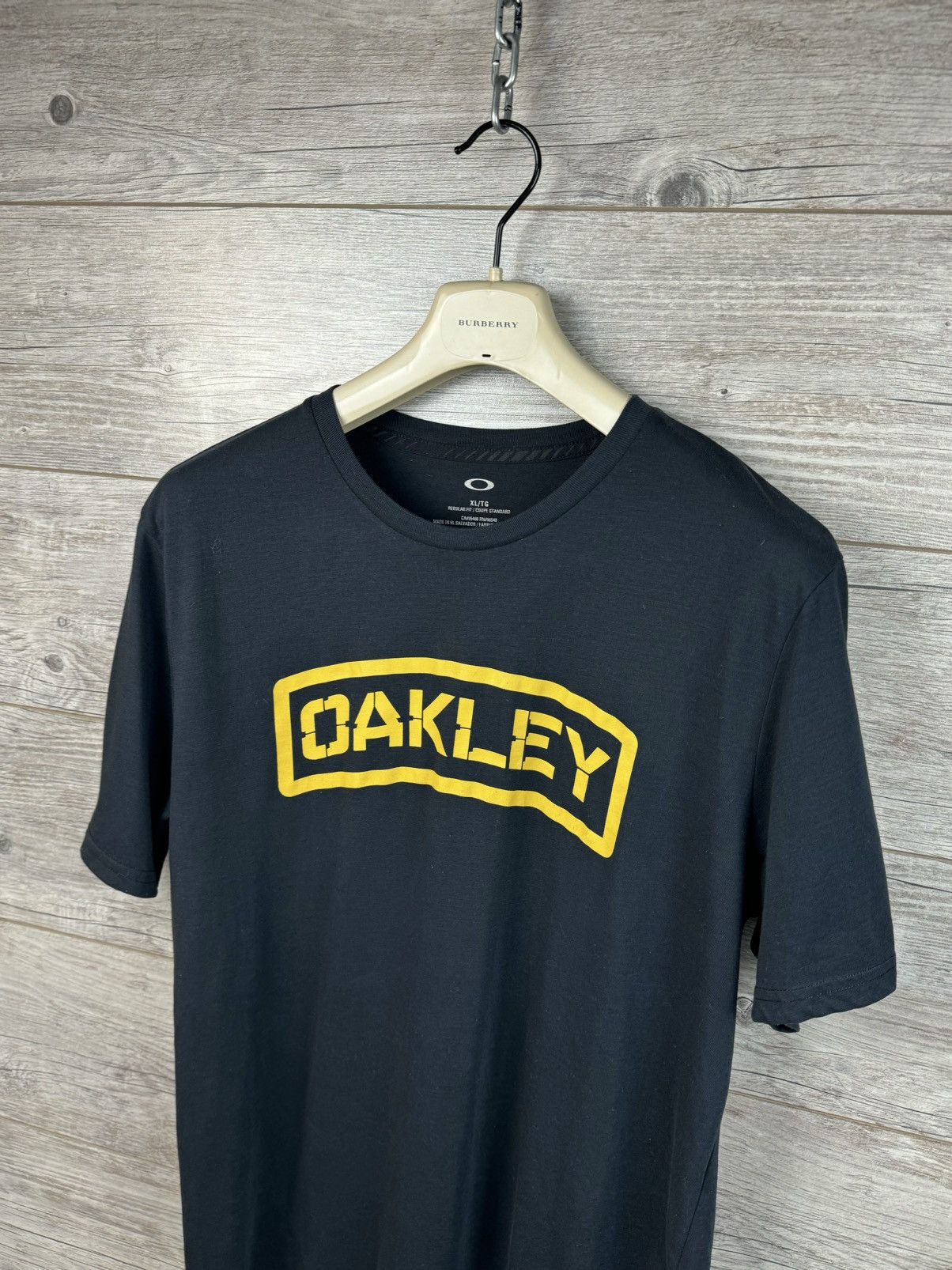 Oakley Oakley tee t-shirt vintage big logo size XL Size US XL / EU 56 / 4 - 6 Thumbnail