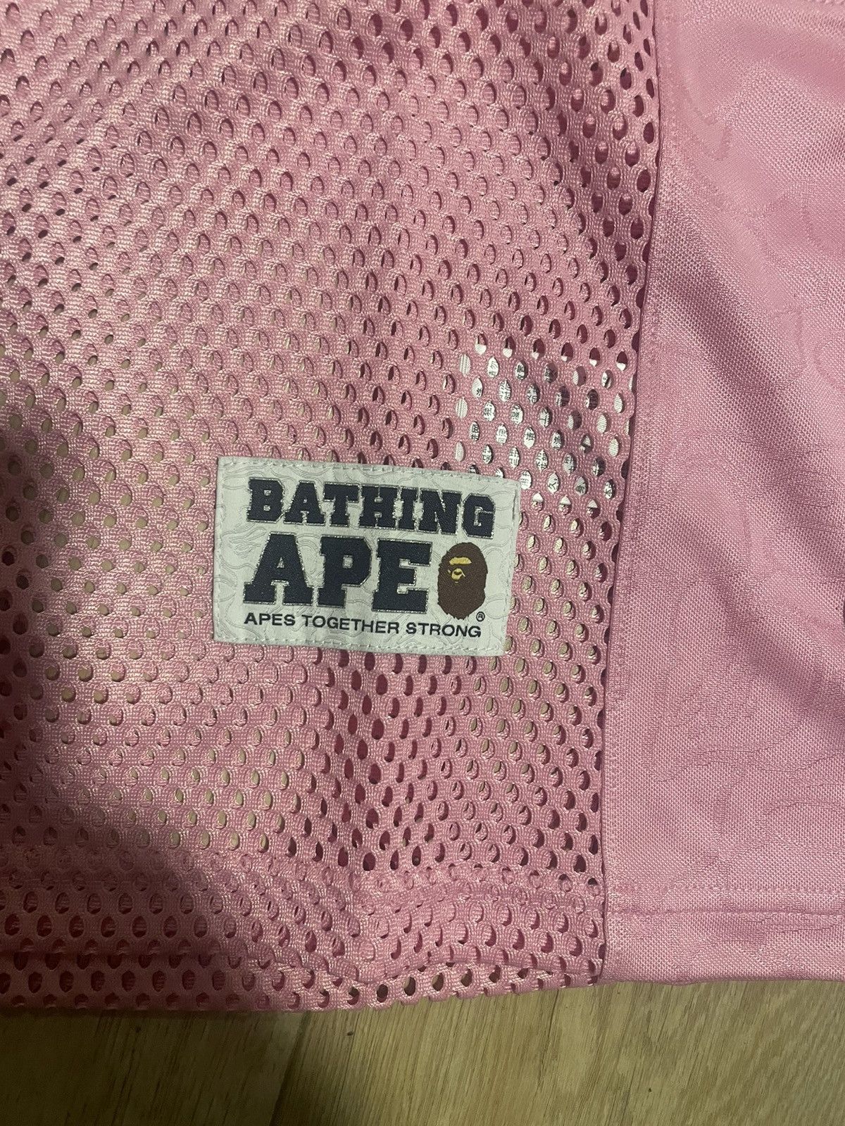 Bape Pink camo bape jersey longsleeve size L BRAND NEW Size US L / EU 52-54 / 3 - 5 Thumbnail