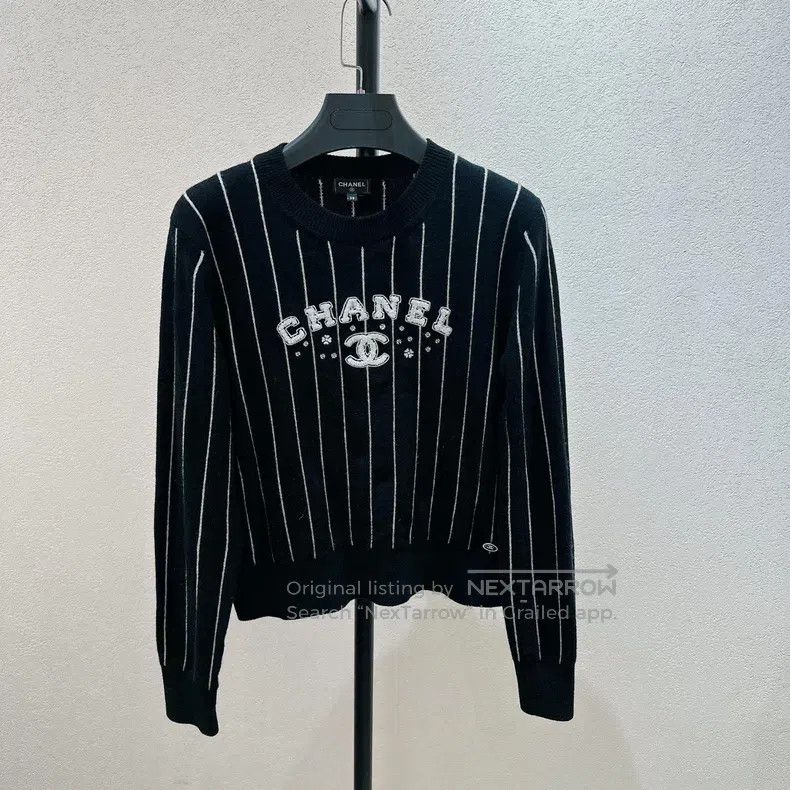 Chanel Chanel 23P black vertical striped cashmere shirt round-nec Size XS / US 0-2 / IT 36-38 - 1 Thumbnail