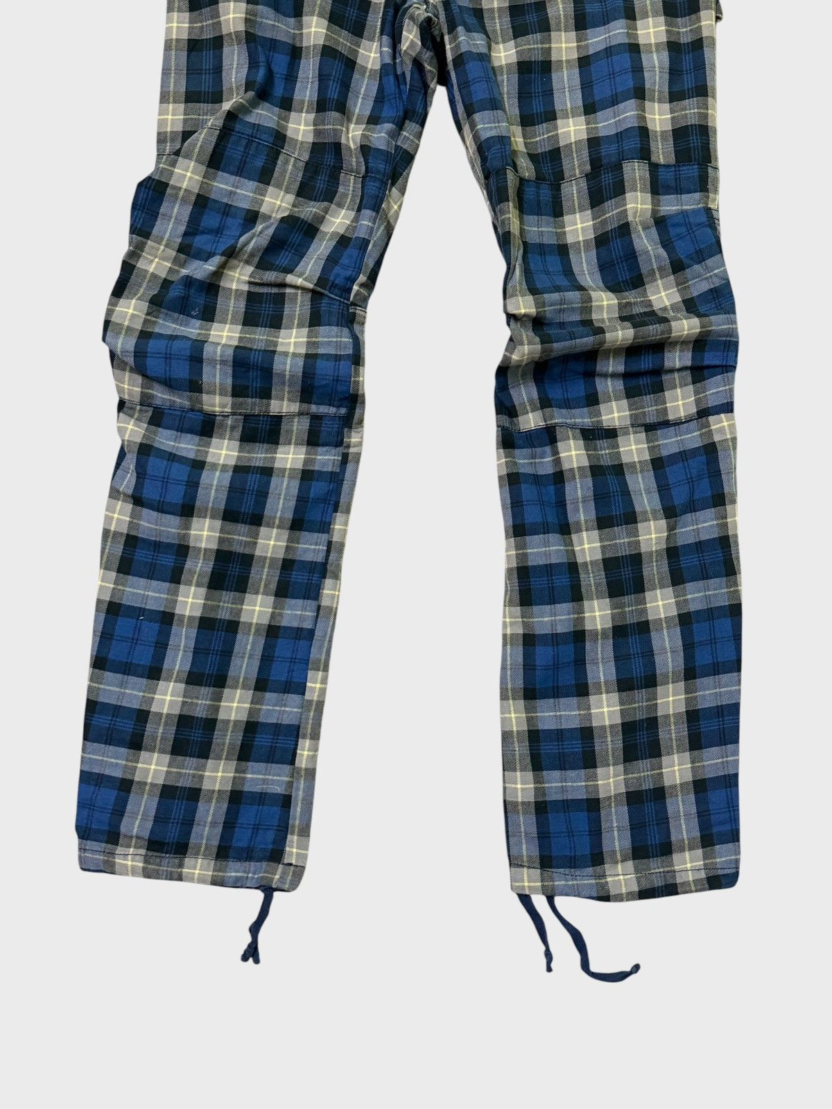 Japanese Brand VINTAGE RE DARK PLAID BLUE TARTAN PLAID PUNK DRAWSTRING PANT Size US 27 - 6 Thumbnail