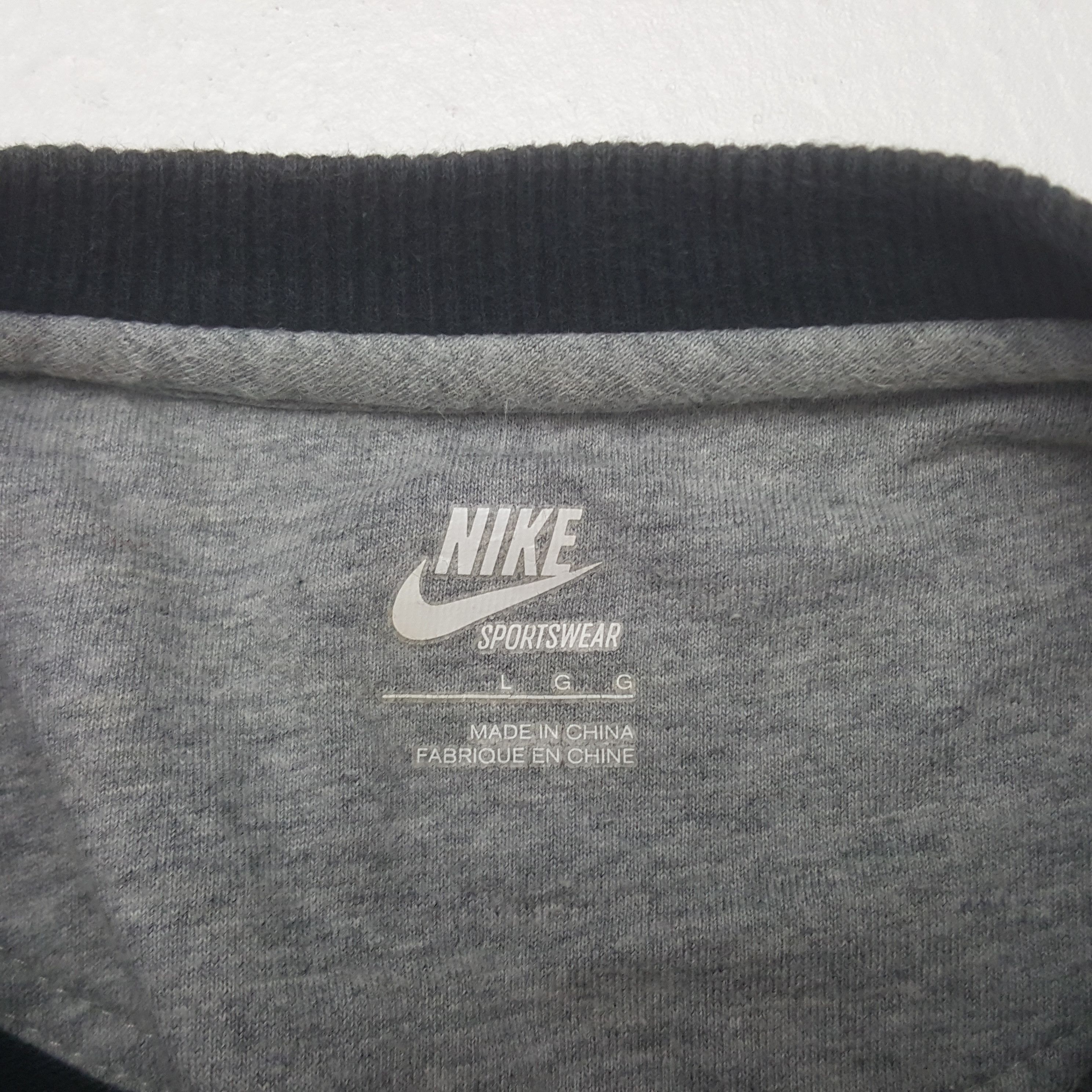 Nike Vintage Nike Sportwear Sweatshirt Size US M / EU 48-50 / 2 - 4 Thumbnail