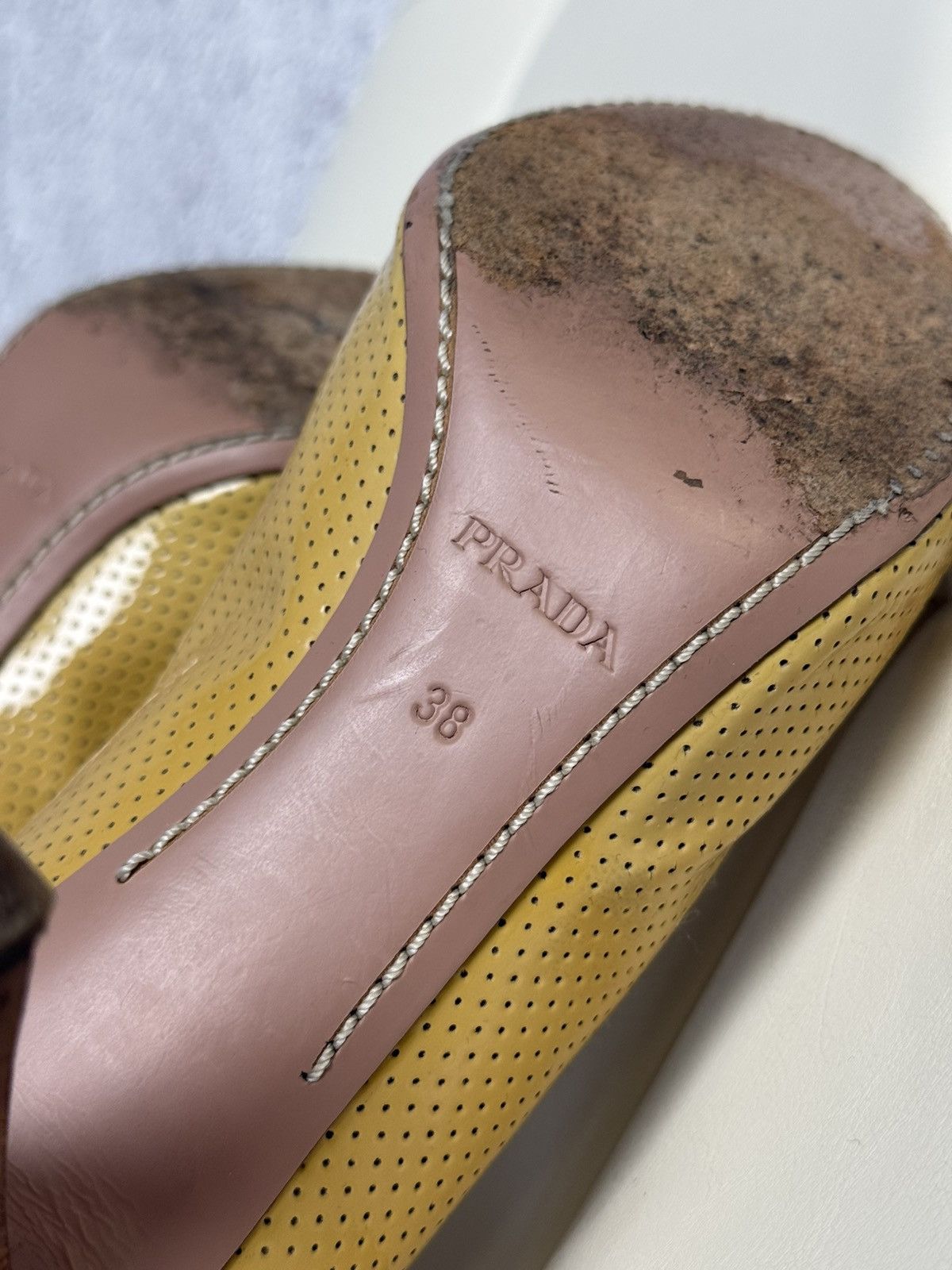 Prada Prada Sport Yellow Perforated Leather Bow Wooden Heel Pumps Size US 8 / IT 38 - 21 Thumbnail