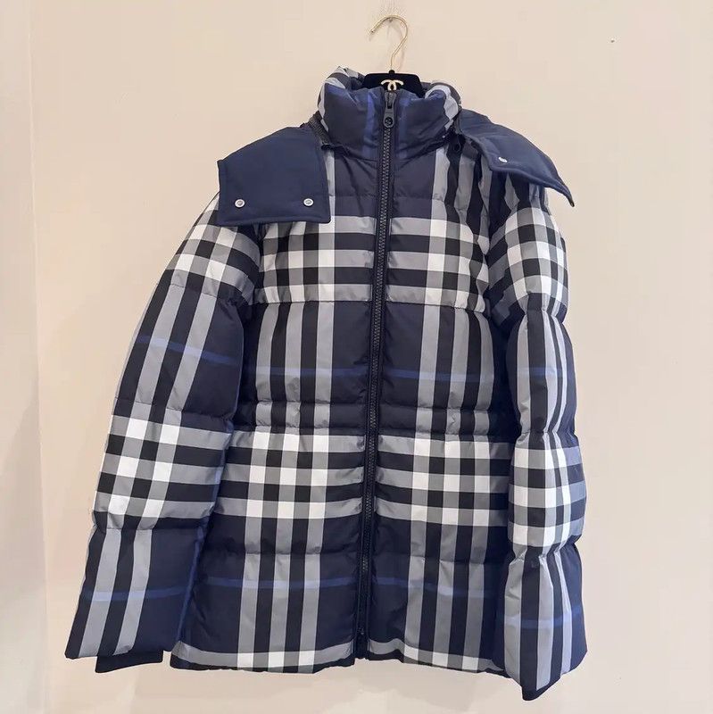 Burberry Burberry Colorful Women's Down Jacket Size M / US 6-8 / IT 42-44 - 1 Thumbnail