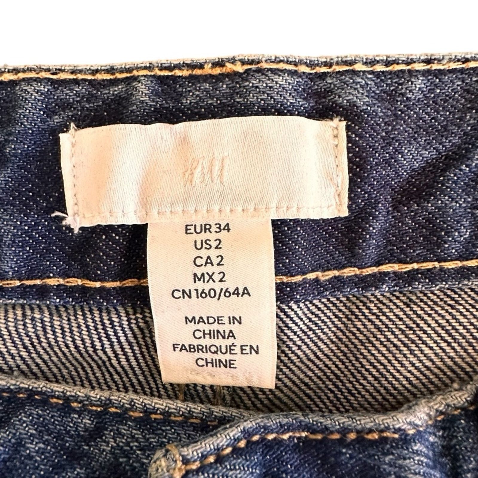 H&M H&M Wide Straight Leg Denim – Medium Wash – Size 2 – EUC Size 25" / US 0 / IT 36 - 3 Thumbnail