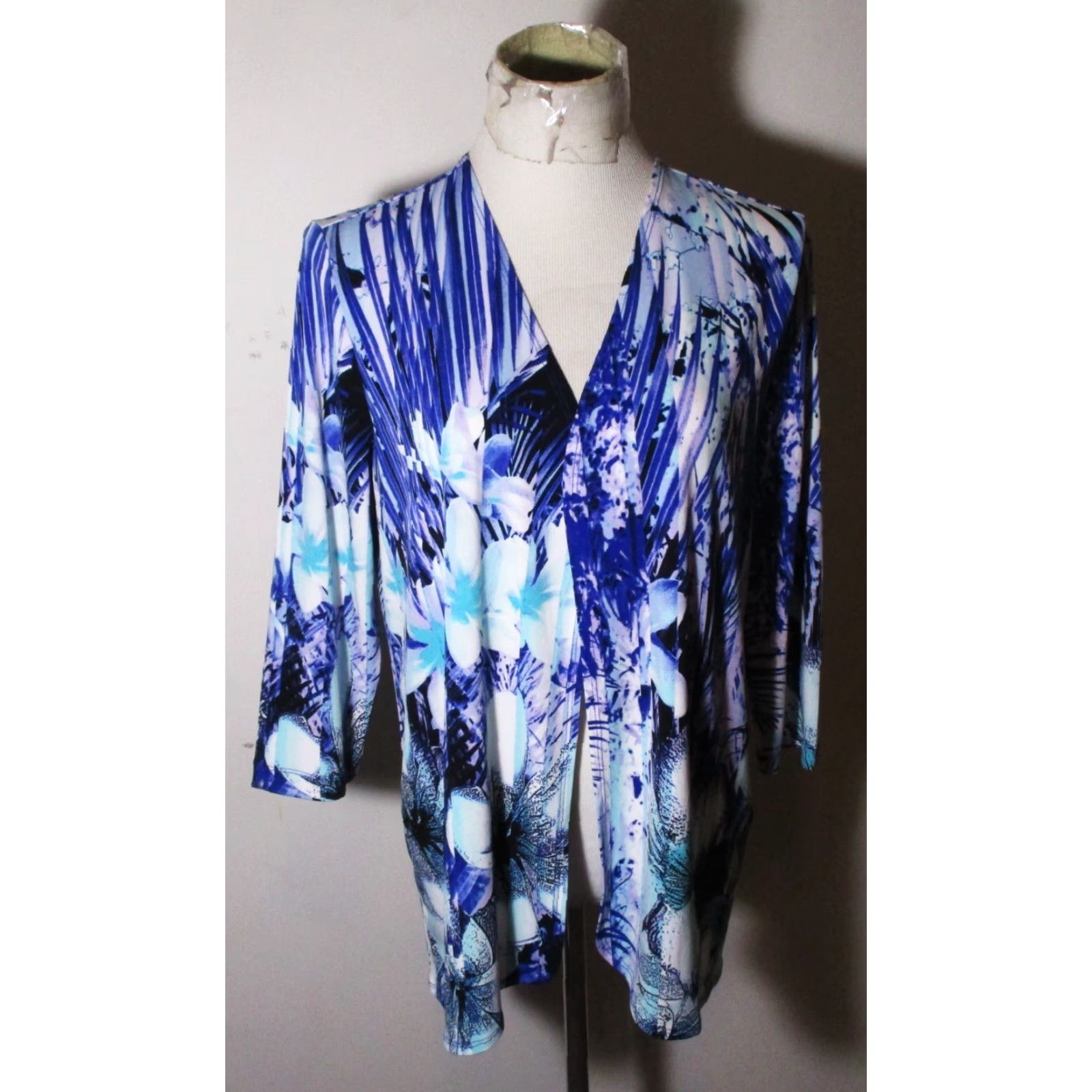 Vintage EASYWEAR by Chico's Blue 3/4 Sleeve Cardigan Wrap Sweater Size 1 Women Size XS / US 0-2 / IT 36-38 - 2 Thumbnail