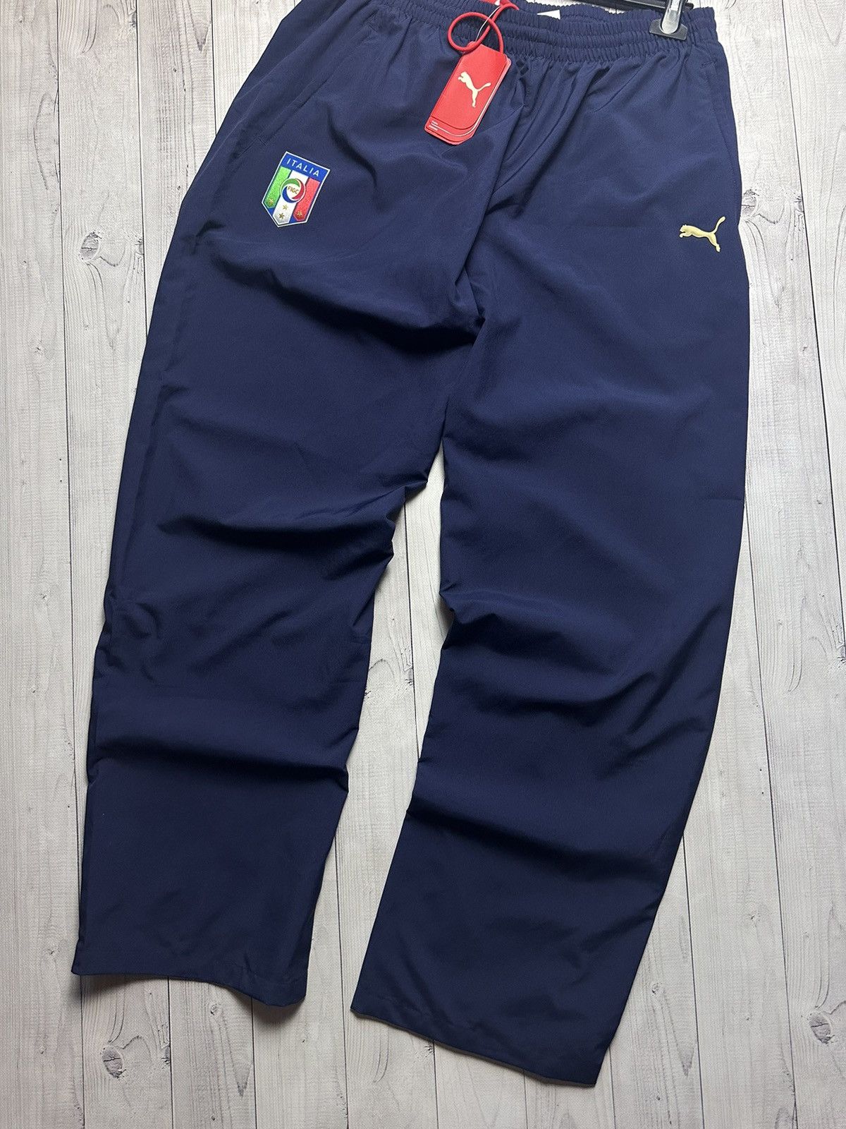 Puma Vintage puma Italia soccer pants size Xl Italy New c Size US 36 / EU 52 - 2 Thumbnail