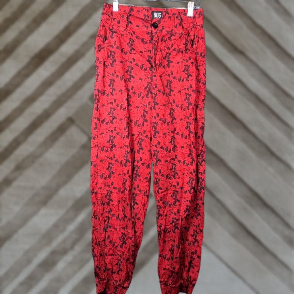 Bdg BDG Urban Outfitters Womens Pants Red Black Floral High Rise Cotton Jogger XS Womens Size 26" / US 2 / IT 38 - 1 Thumbnail