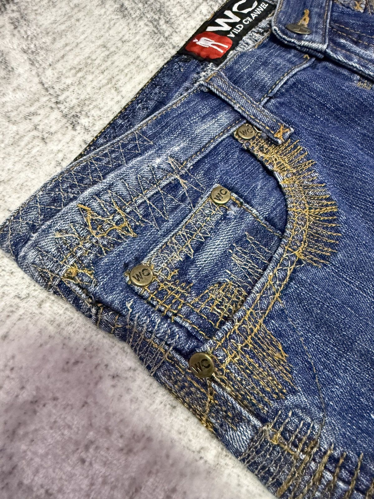 Hysteric Glamour × Japanese Brand Wild Chanel Destroyed Repaired Heavy Stitched Jeans Size US 30 / EU 46 - 13 Thumbnail