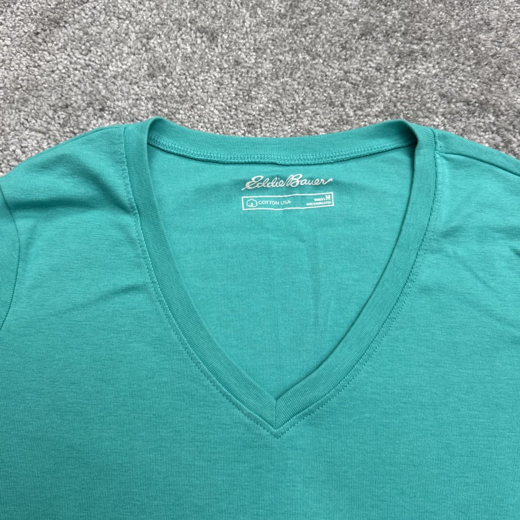 Eddie Bauer VINTAGE? No - but item is classic Eddie Bauer T-Shirt Womens Medium Teal Blue V-Neck Cotton Tee Size M / US 6-8 / IT 42-44 - 4 Thumbnail
