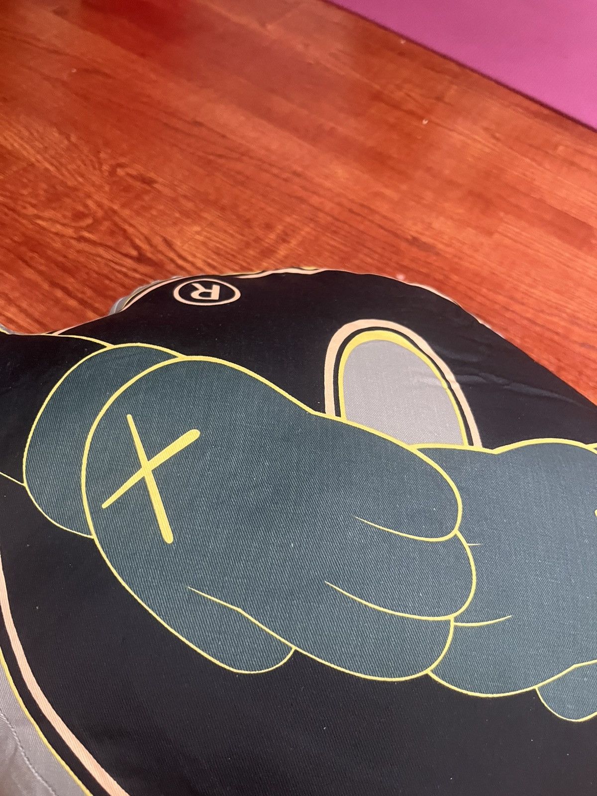 Kaws kaws Original Fake XX Chomper pillow companion BFF Size ONE SIZE - 10 Thumbnail