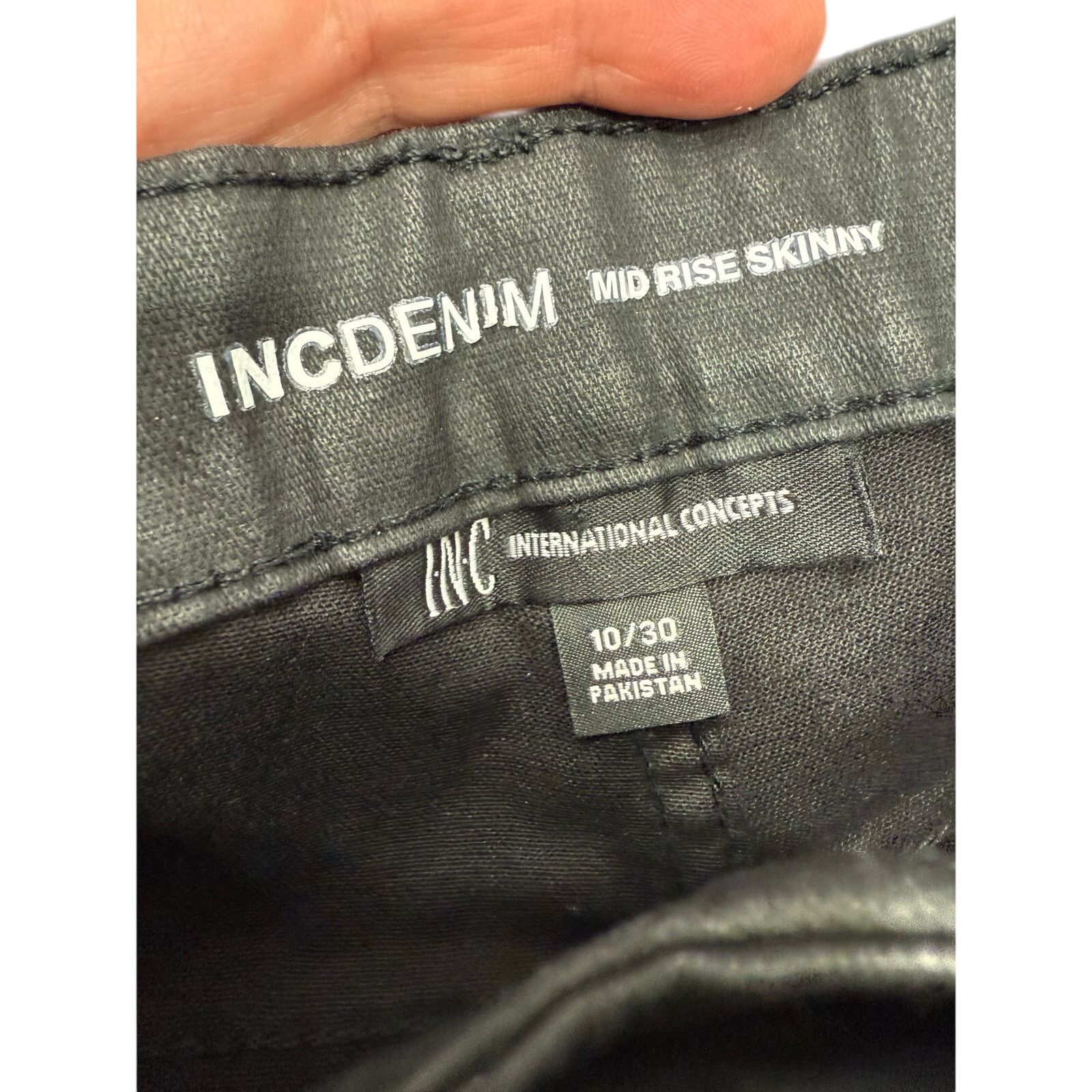 Macys Macy's INC Jeans sz 10 Coated Denim Skinny NEW # G689 Size 32" / US 10 / IT 46 - 7 Thumbnail