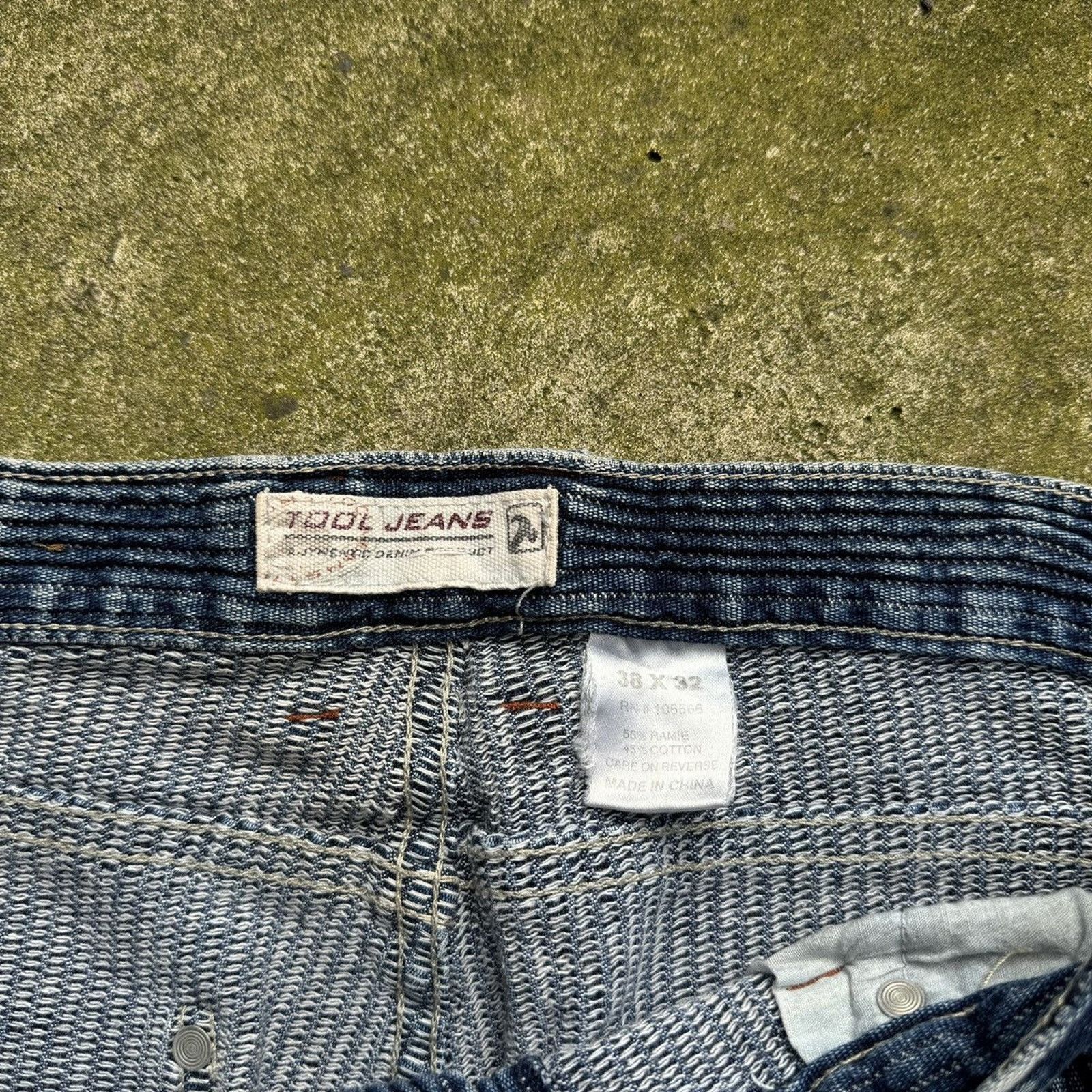 Vintage Vintage Y2K Faded Washed Skater Jeans ERD Grunge Thrashed Size US 38 / EU 54 - 7 Thumbnail