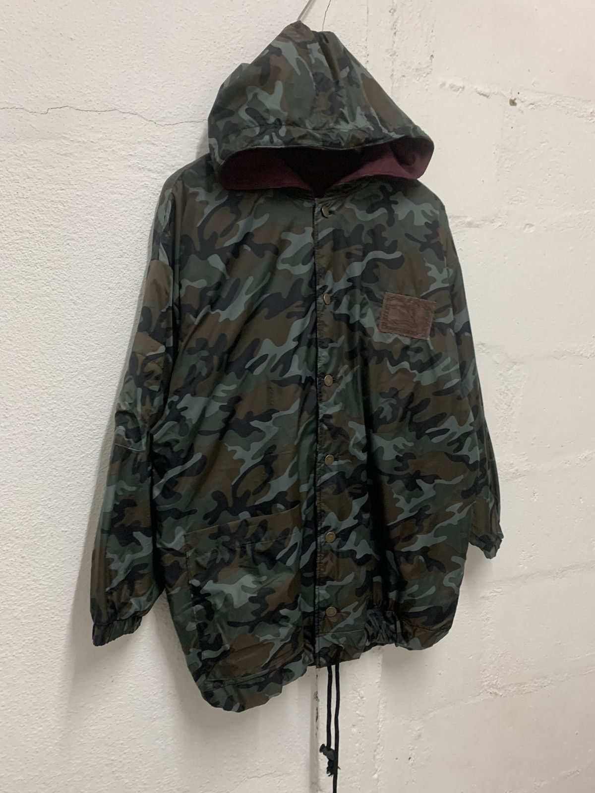 Japanese Brand Vintage Betty Boop Camo Buttom up Hoodie Size US M / EU 48-50 / 2 - 1 Thumbnail