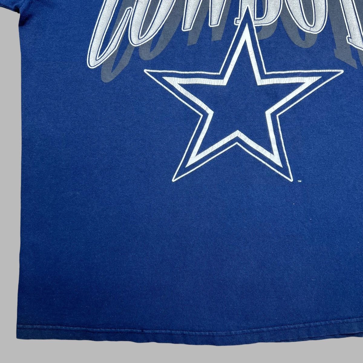 NFL × Vintage Vintage 1996 NFL Dallas Cowboys Spell Out 3D Graphic T-Shirt Size US XL / EU 56 / 4 - 5 Thumbnail