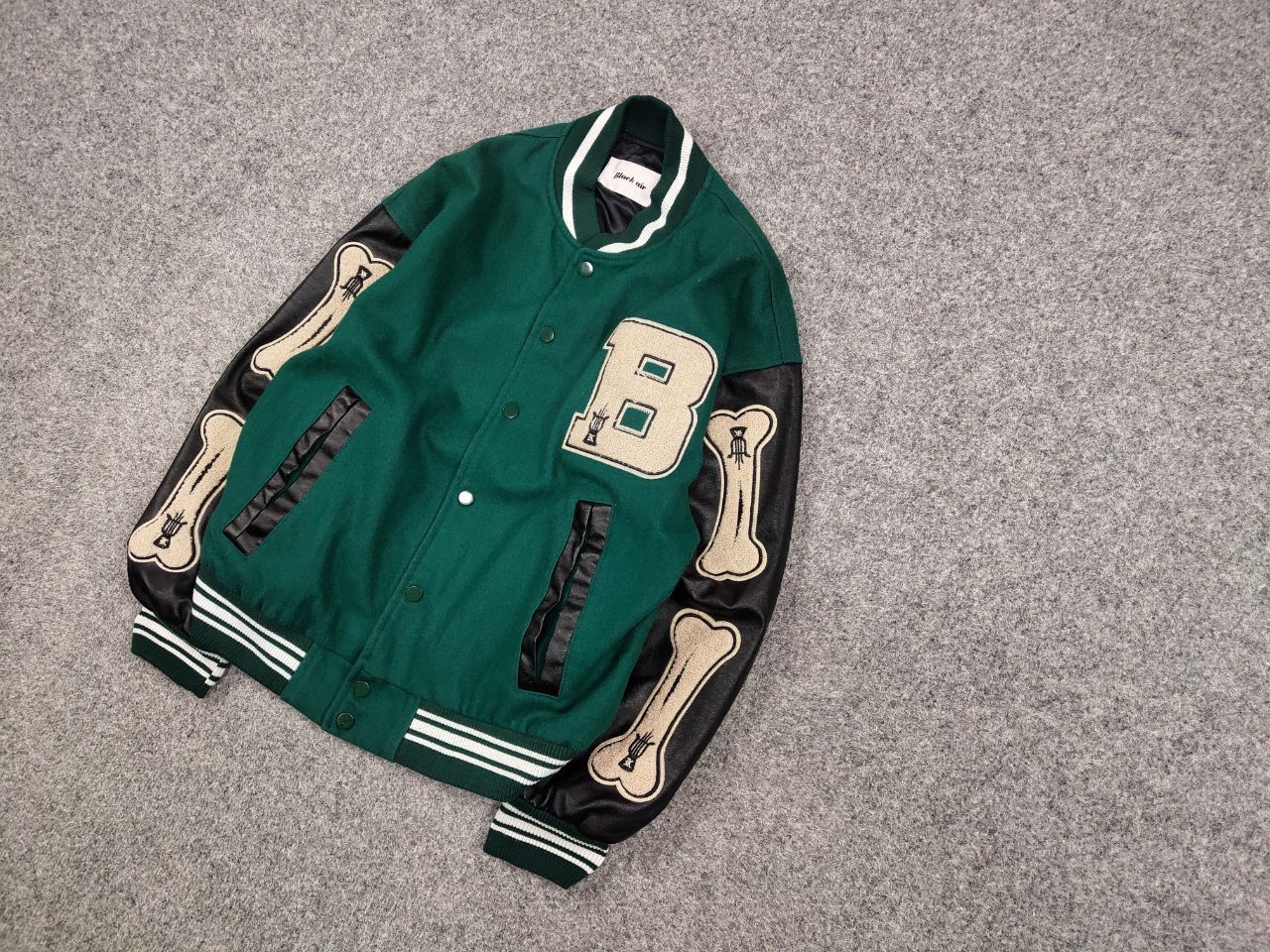 Japanese Brand Vintage Bones Japan Skeleton Letterman Varsity Bomber Jacket Size US S / EU 44-46 / 1 - 3 Thumbnail