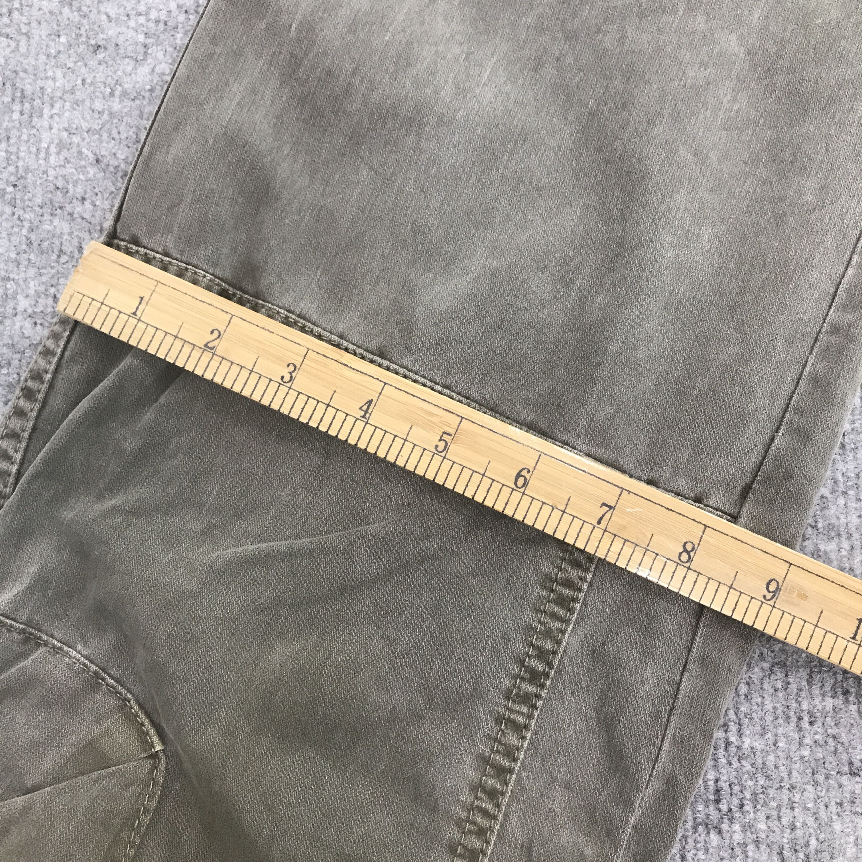 Jun Takahashi × Uniqlo Rare Cargo uniqlo gray multi pocket pants Size US 28 / EU 44 - 10 Thumbnail