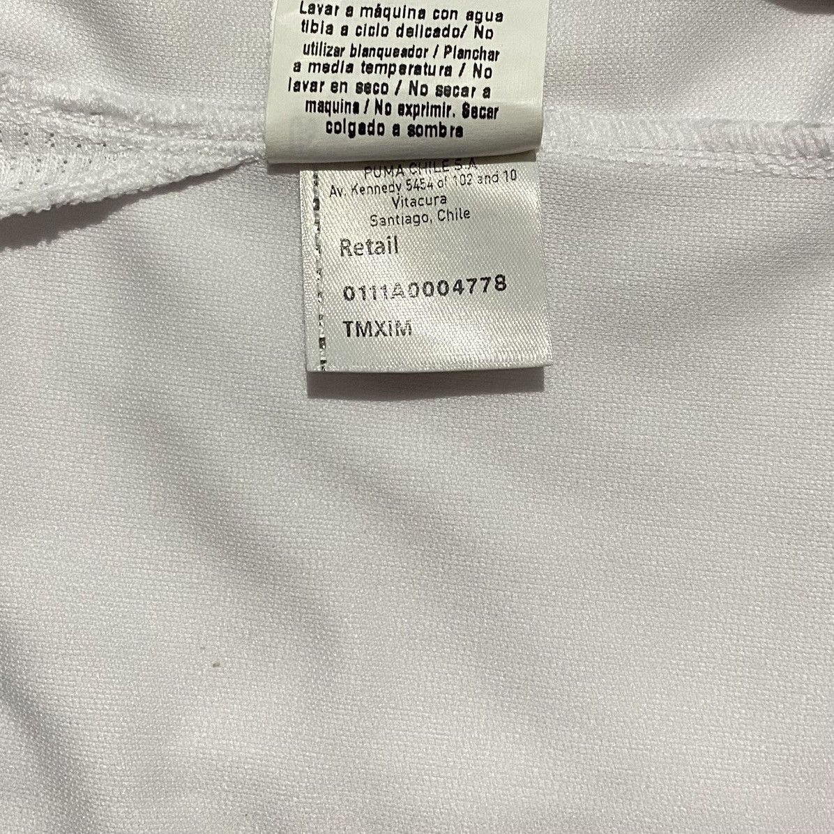 Puma Chile 2011-2012 Away Jersey Alexis Sanchez Size US L / EU 52-54 / 3 - 9 Thumbnail