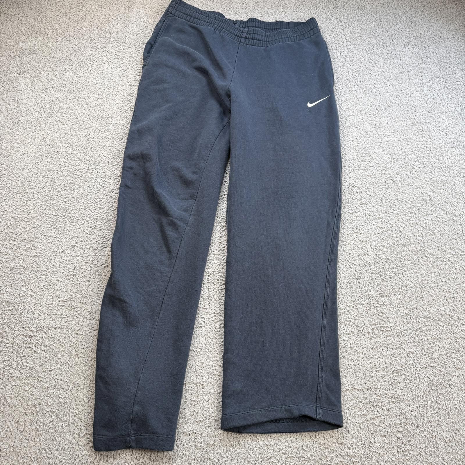 Nike Nike Gray Sweatpants Men M Fleece Joggers Asymmetrical Hem Size US 34 / EU 50 - 1 Thumbnail