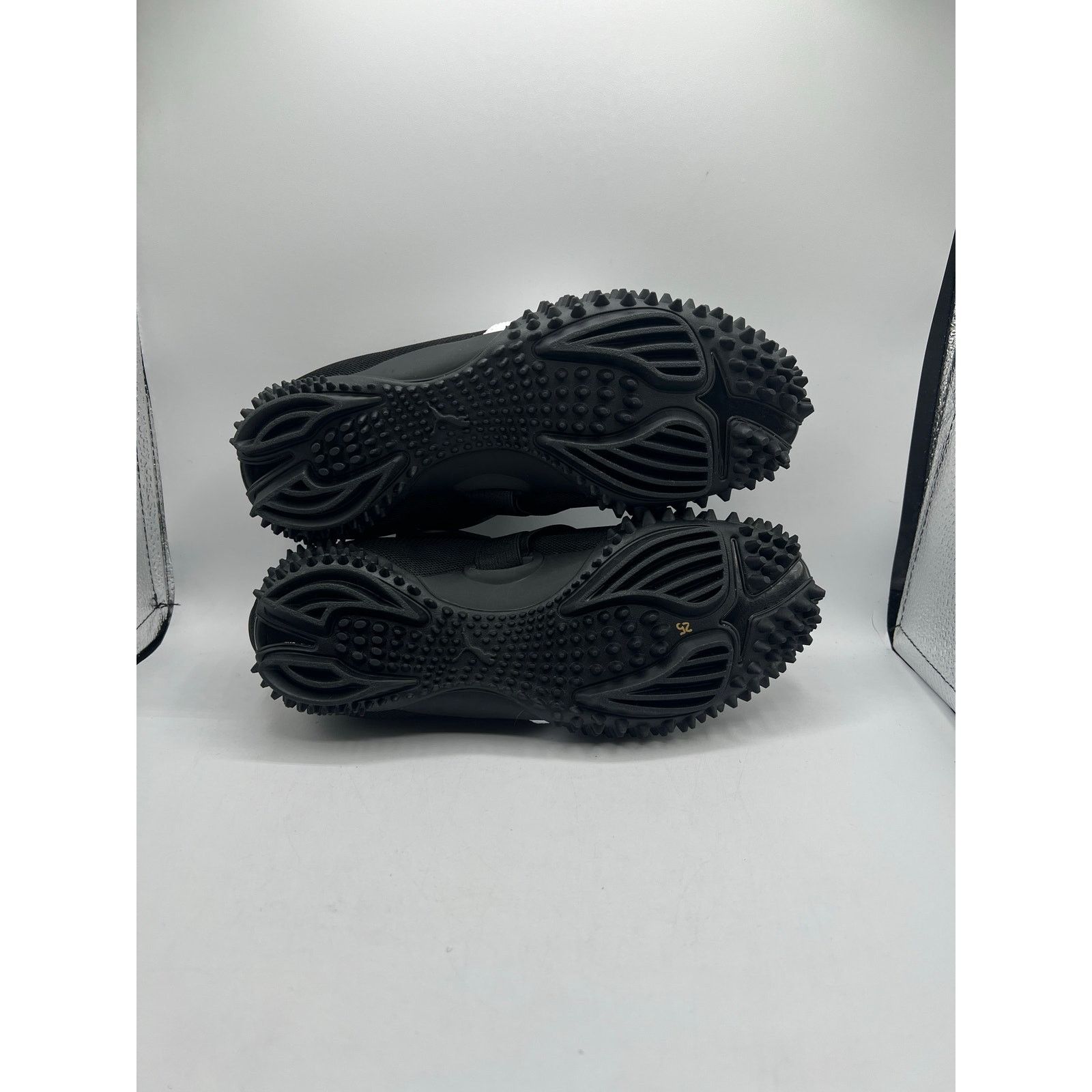 Puma Puma Mostro OG Prime Big Kid “Black White” size 5 youth Size US 6.5 / IT 36.5 - 5 Thumbnail