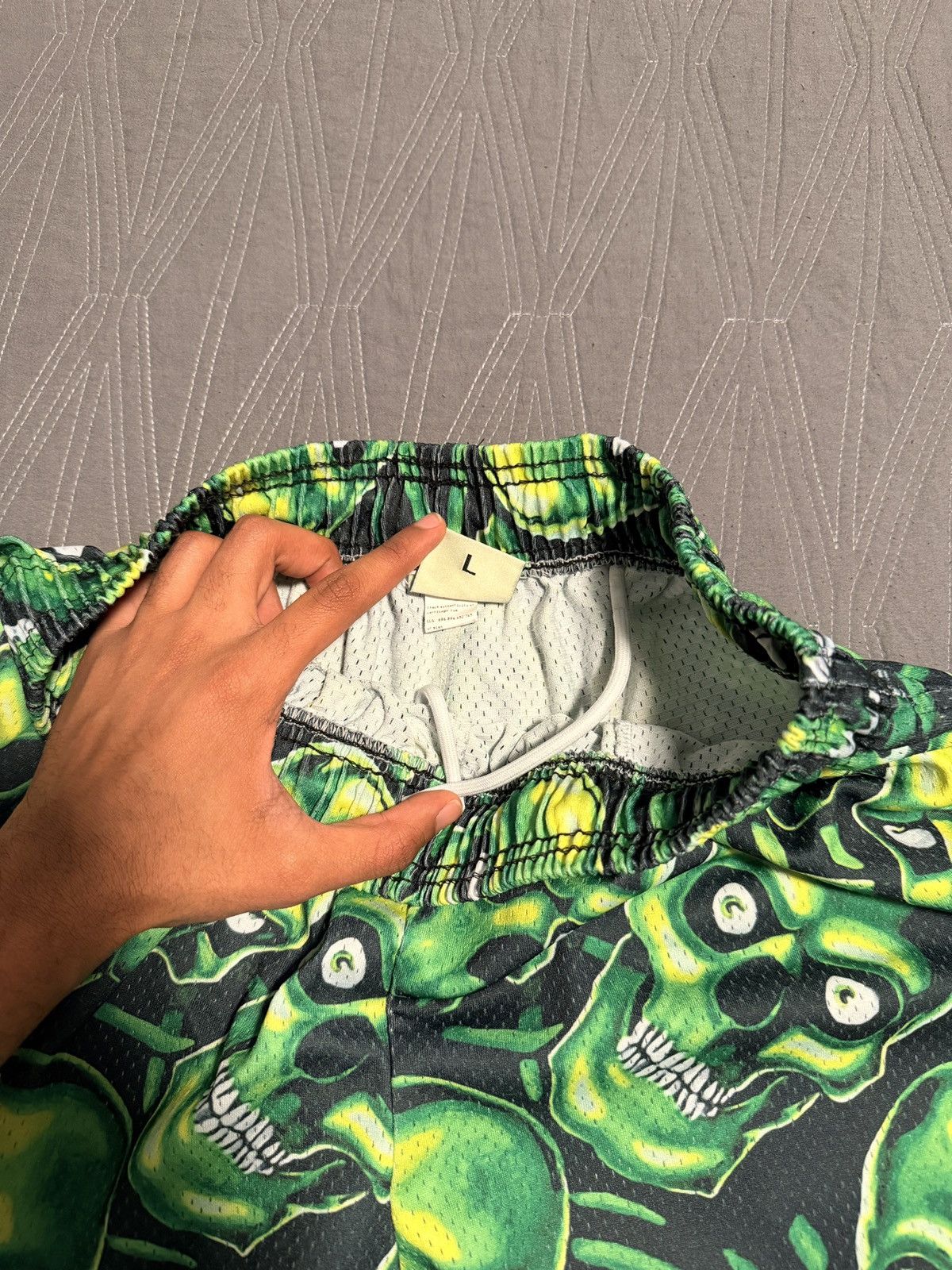 Bravest Studios Bravest Green Skully Mesh Shorts Size US 33 - 4 Thumbnail