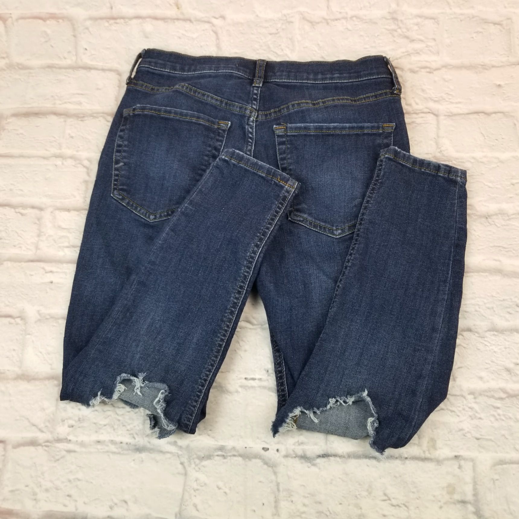 Free People Free People Jeans Junior Teens Skinny Stretch Dark Wash Denim Distressed Size 27 Size 27" / US 4 / IT 40 - 2 Thumbnail