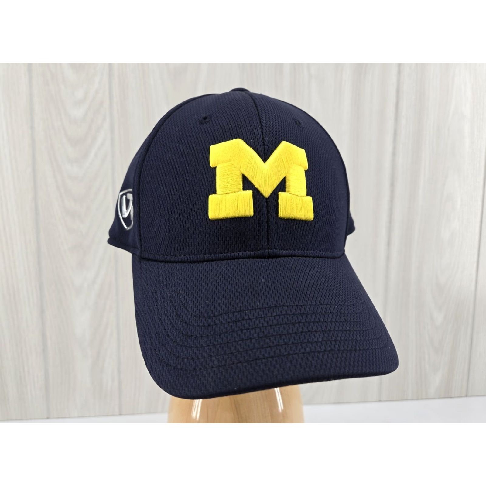 Top Of The World Top of the World University Of Michigan Hat Memory Fit L/XL UM Embroidered TOW Cap - Unisex Adults, Baseball Cap, Blue Size ONE SIZE - 3 Thumbnail