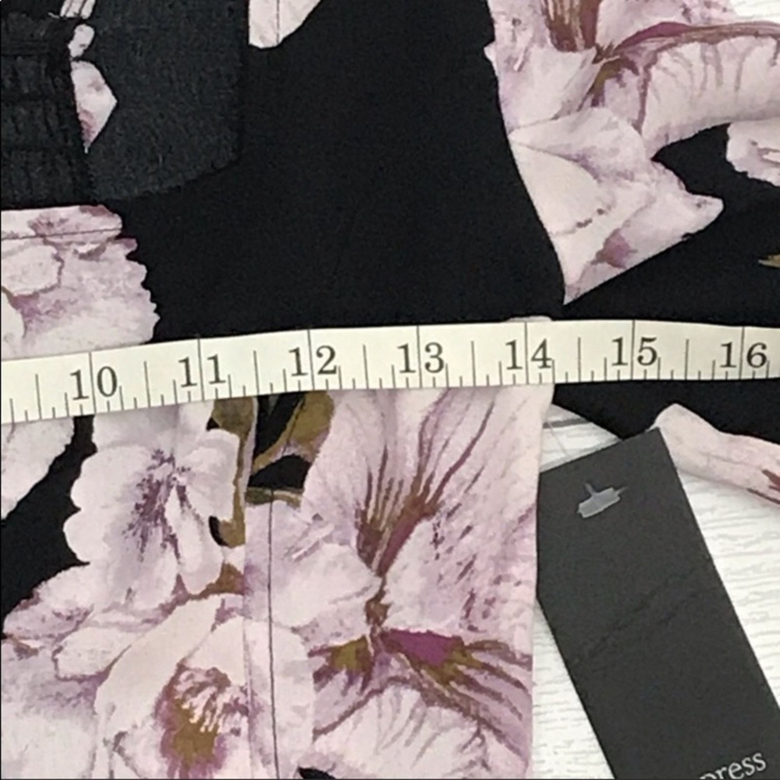 Other Free Press Black and Lavender Floral Print Size XS Crop Top Size XS / US 0-2 / IT 36-38 - 7 Thumbnail
