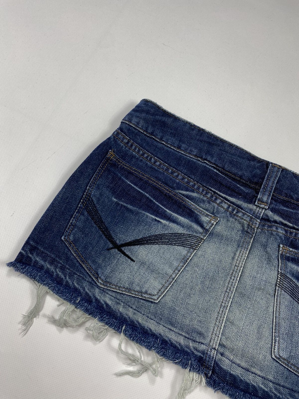 Vintage 🔥LASTDROP🔥 Y2K Style Extra Mini Skirt Washed Distressed Size 32" / US 10 / IT 46 - 9 Thumbnail