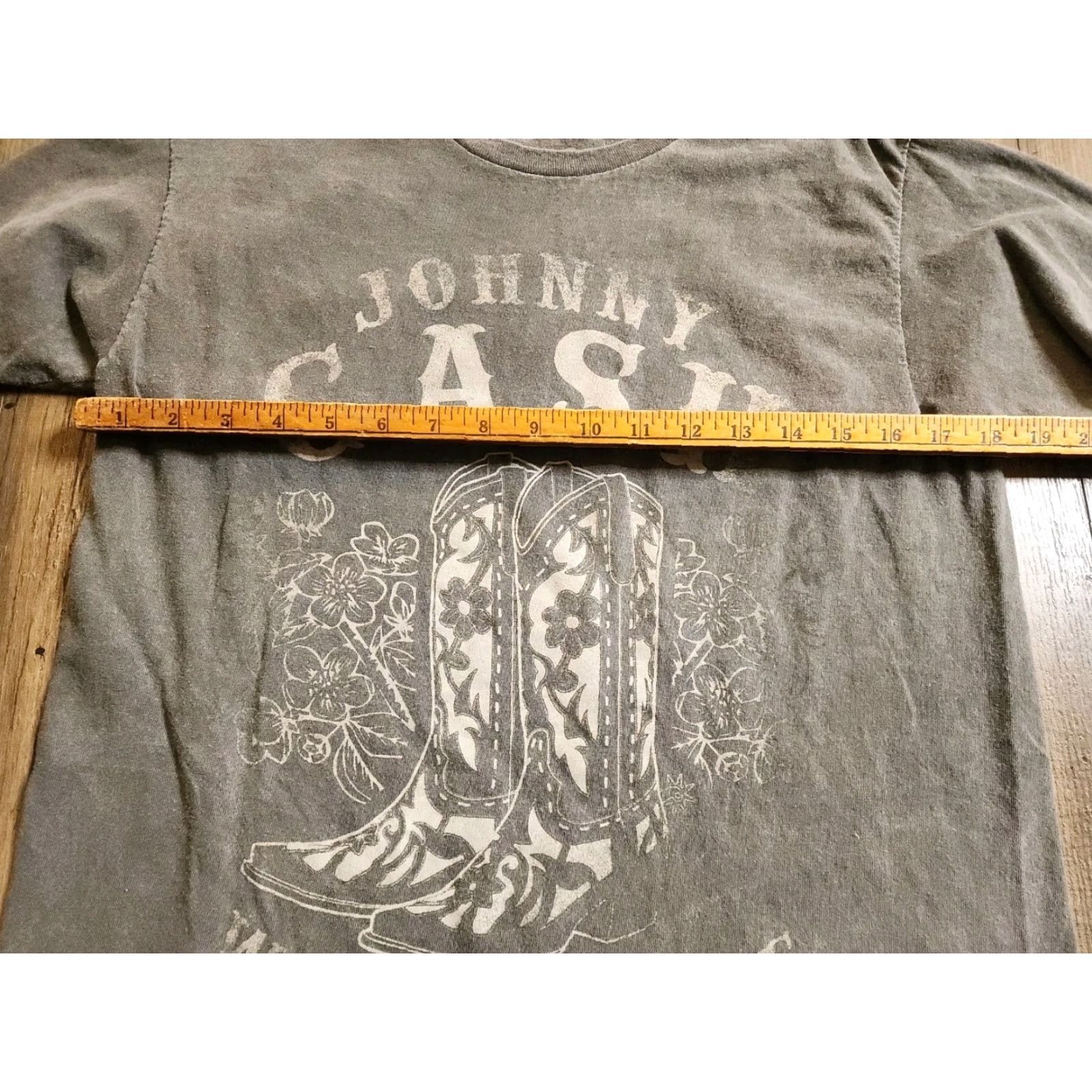 Vintage Womens Johnny Cash T-Shirt Cowboy Boots Walk The Line Gray Short Sleeve Cotton Vintage? (Wait) Size S / US 4 / IT 40 - 3 Thumbnail