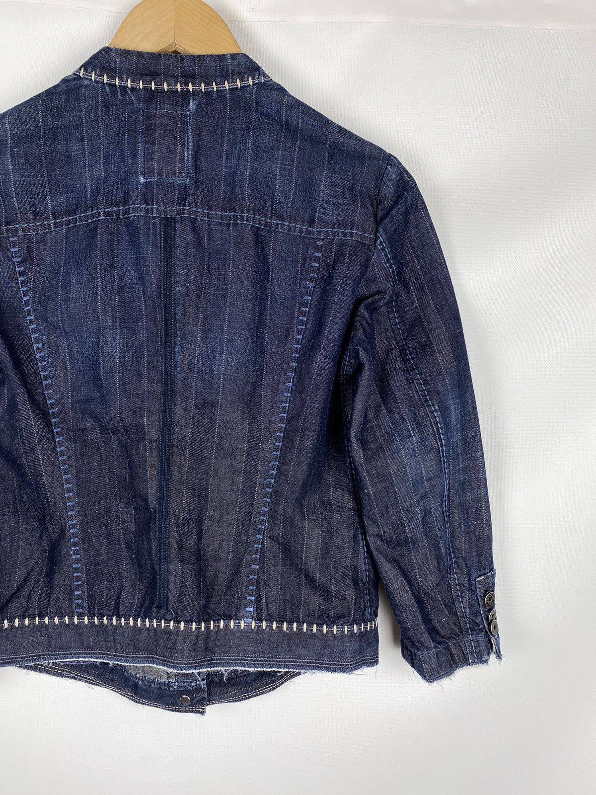 Marithe + Francois Girbaud Marithe Francois Girbaud vintage ladies light denim jacket Size M / US 6-8 / IT 42-44 - 14 Thumbnail