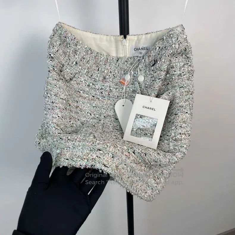 Chanel Chanel Tweed 19c cruise series short skirt Size 24" / US 00 / IT 34 - 3 Thumbnail