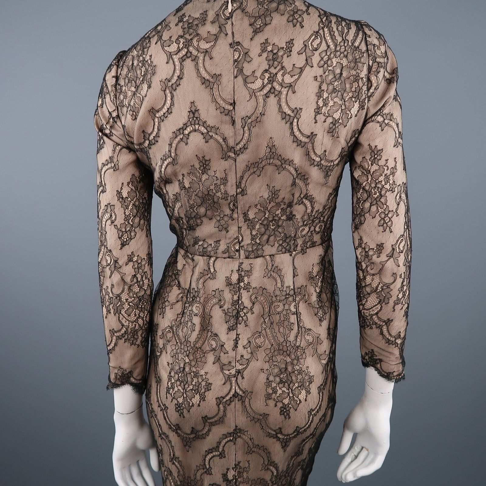 DENNIS BASSO Beige Black Lace Overlay Long Sleeve Cocktail