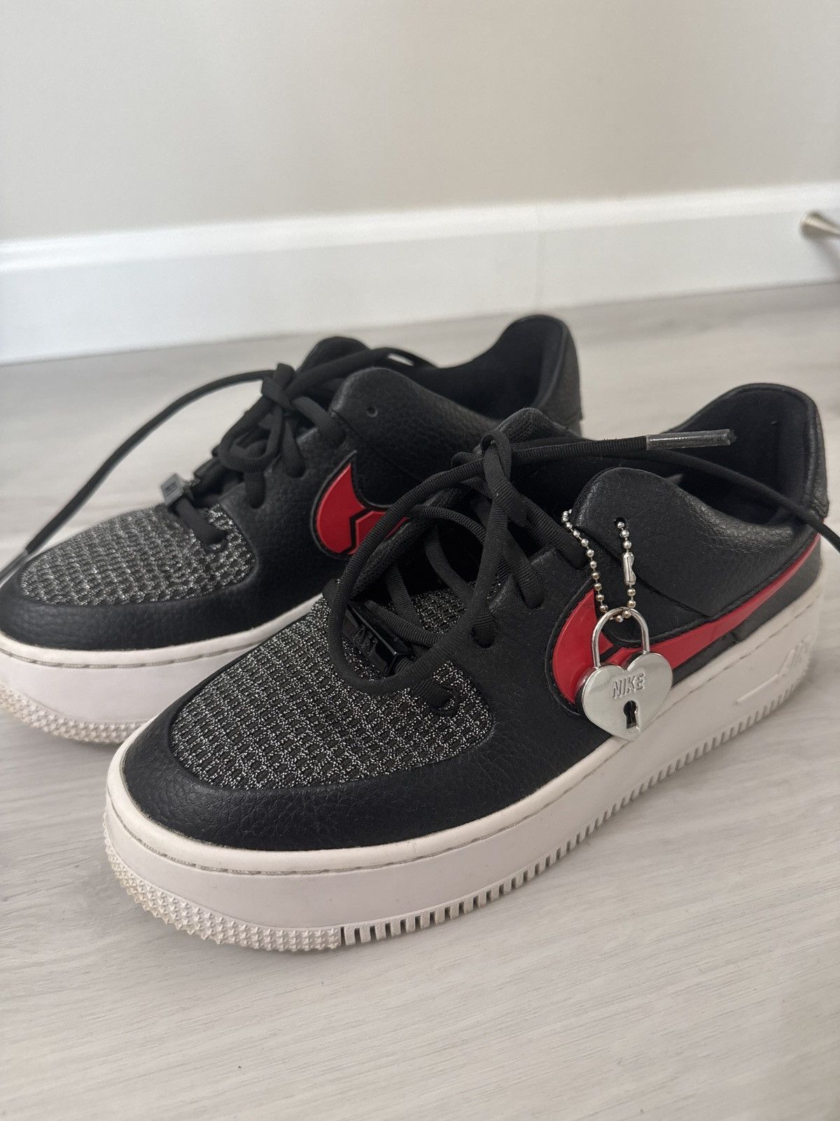 Nike Nike Air Force 1 Sage Low Valentine's Day (2020) US 6.5 Size US 6.5 / IT 36.5 - 1 Thumbnail