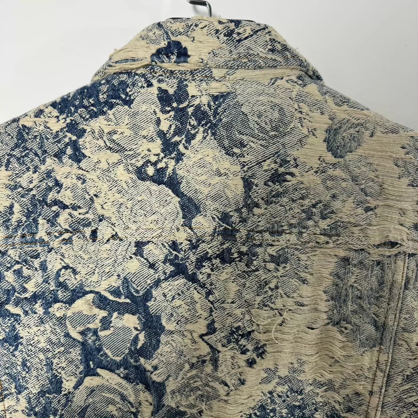 Louis Vuitton LV Runway Floral Distressed Denim Jacket 99N Size 44 Size US S / EU 44-46 / 1 - 7 Thumbnail