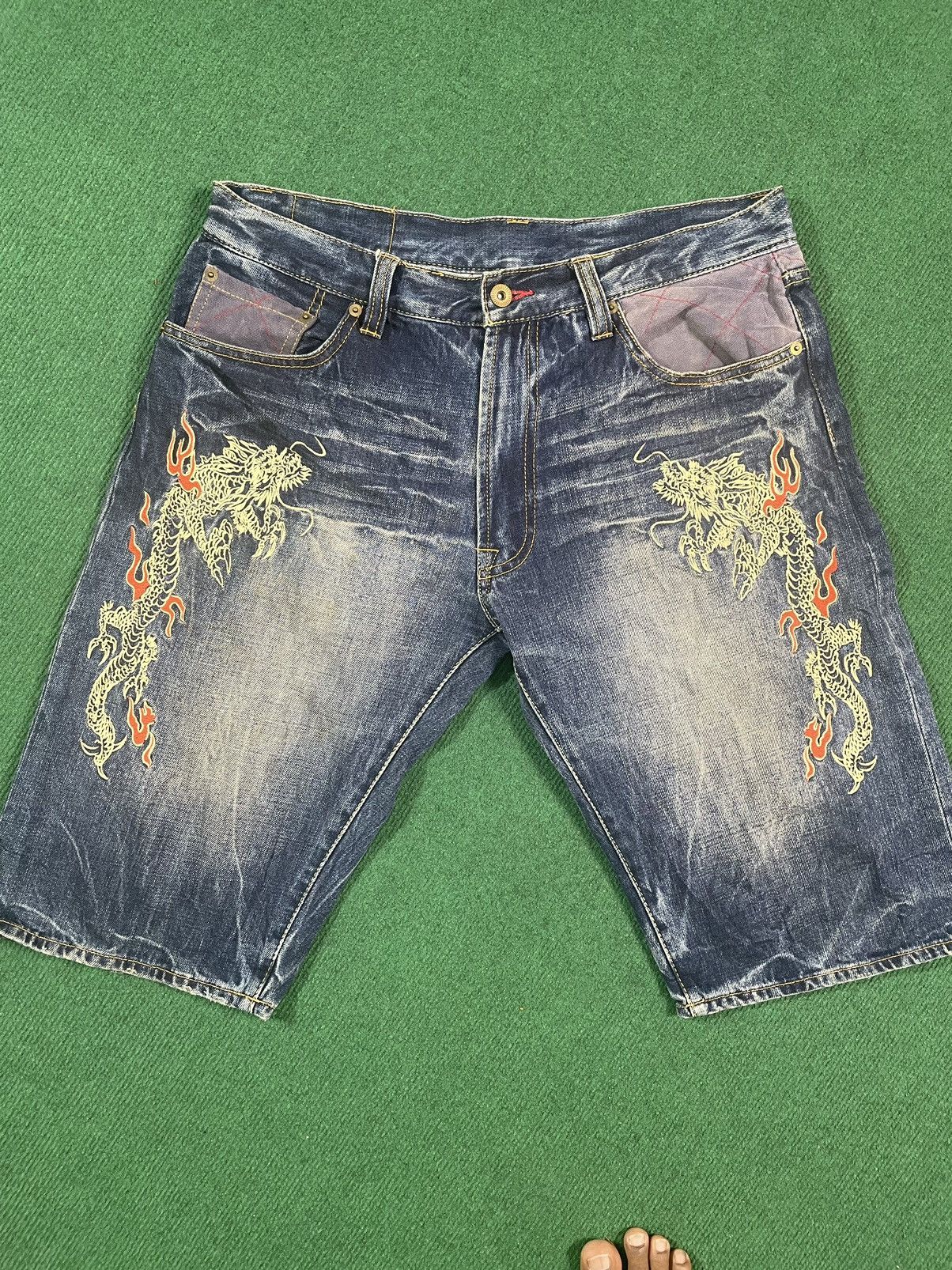 Eternal Vintage Eternal Dragon Embroidered Short Jeans Size US 34 / EU 50 - 1 Thumbnail