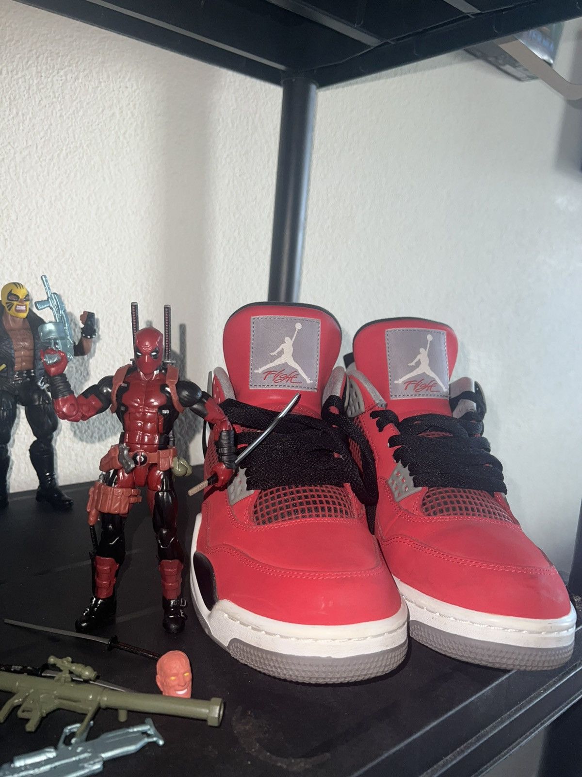 Jordan Brand Jordan 4 Toro Bravo Size US 9.5 / EU 42-43 - 2 Thumbnail
