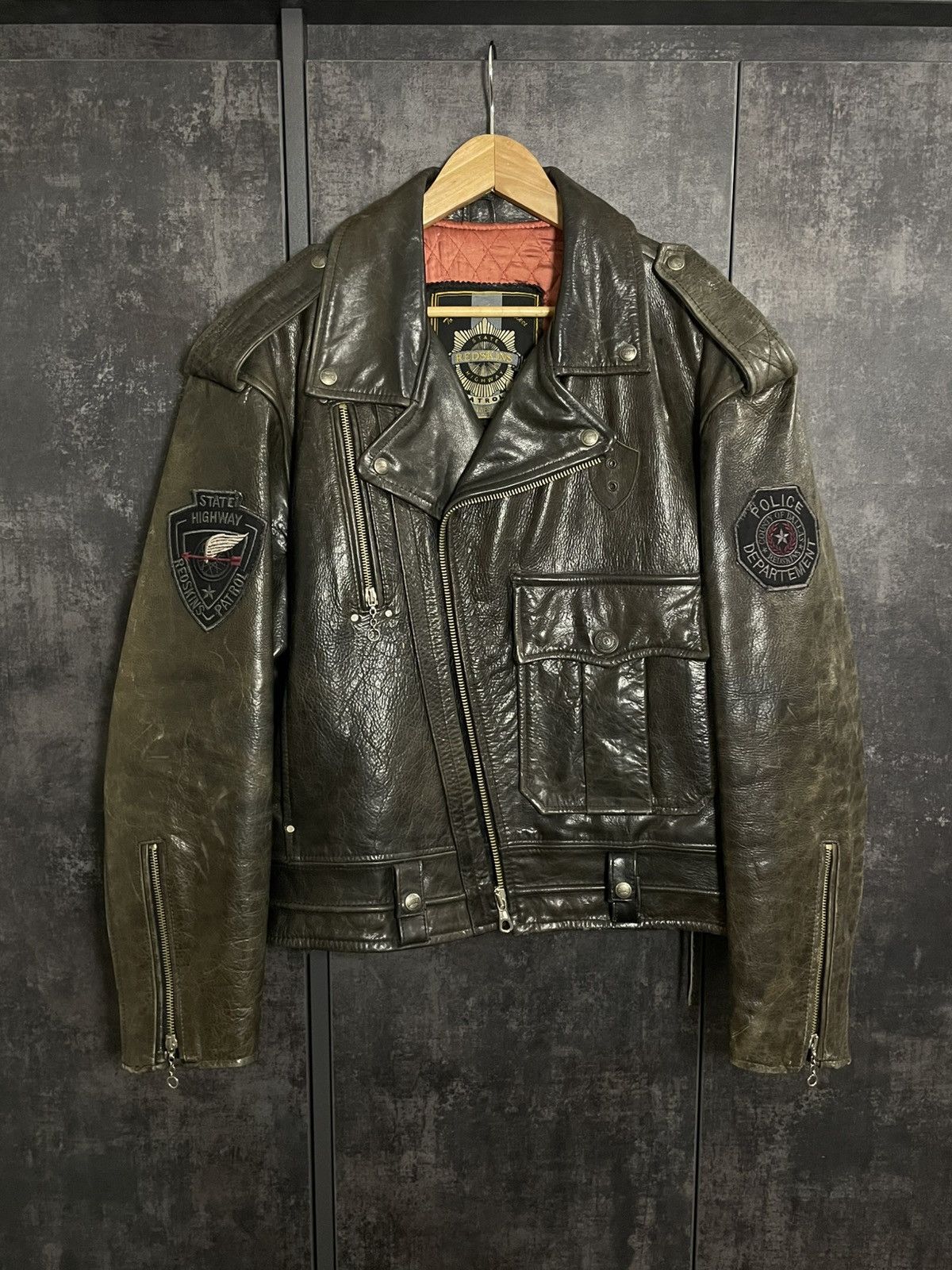 Vintage Crazy Vintage Redskins Cropped Leather Jacket Polizei Schott Size US L / EU 52-54 / 3 - 13 Thumbnail