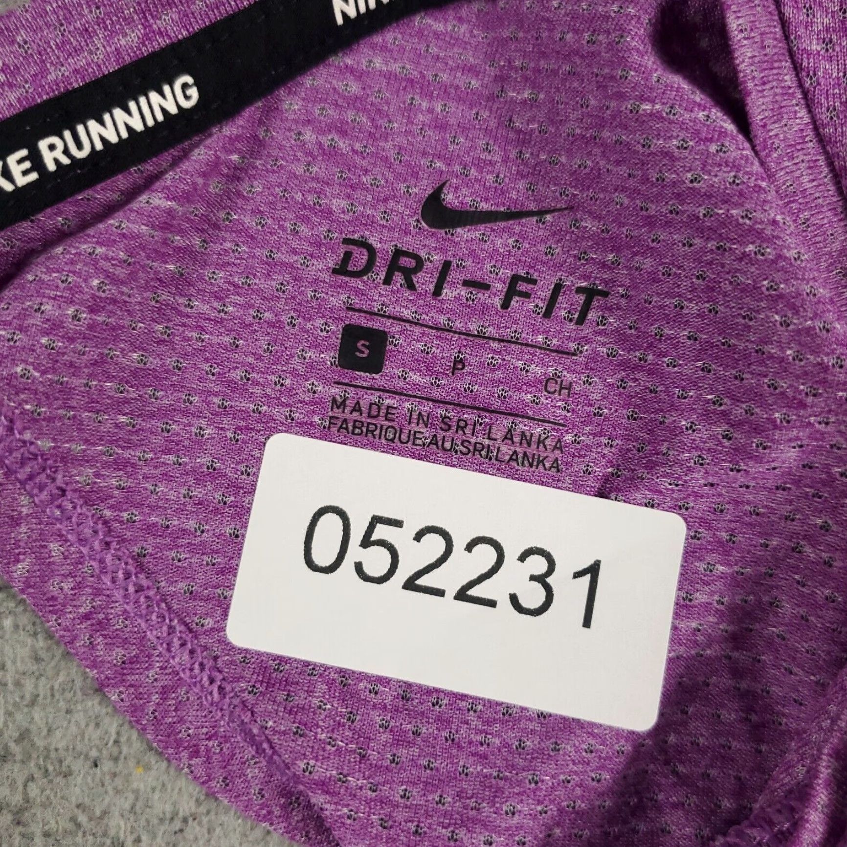 Nike Nike T Shirt Womens Small Purple Short Sleeve Swoosh Crew Neck Size S / US 4 / IT 40 - 7 Thumbnail