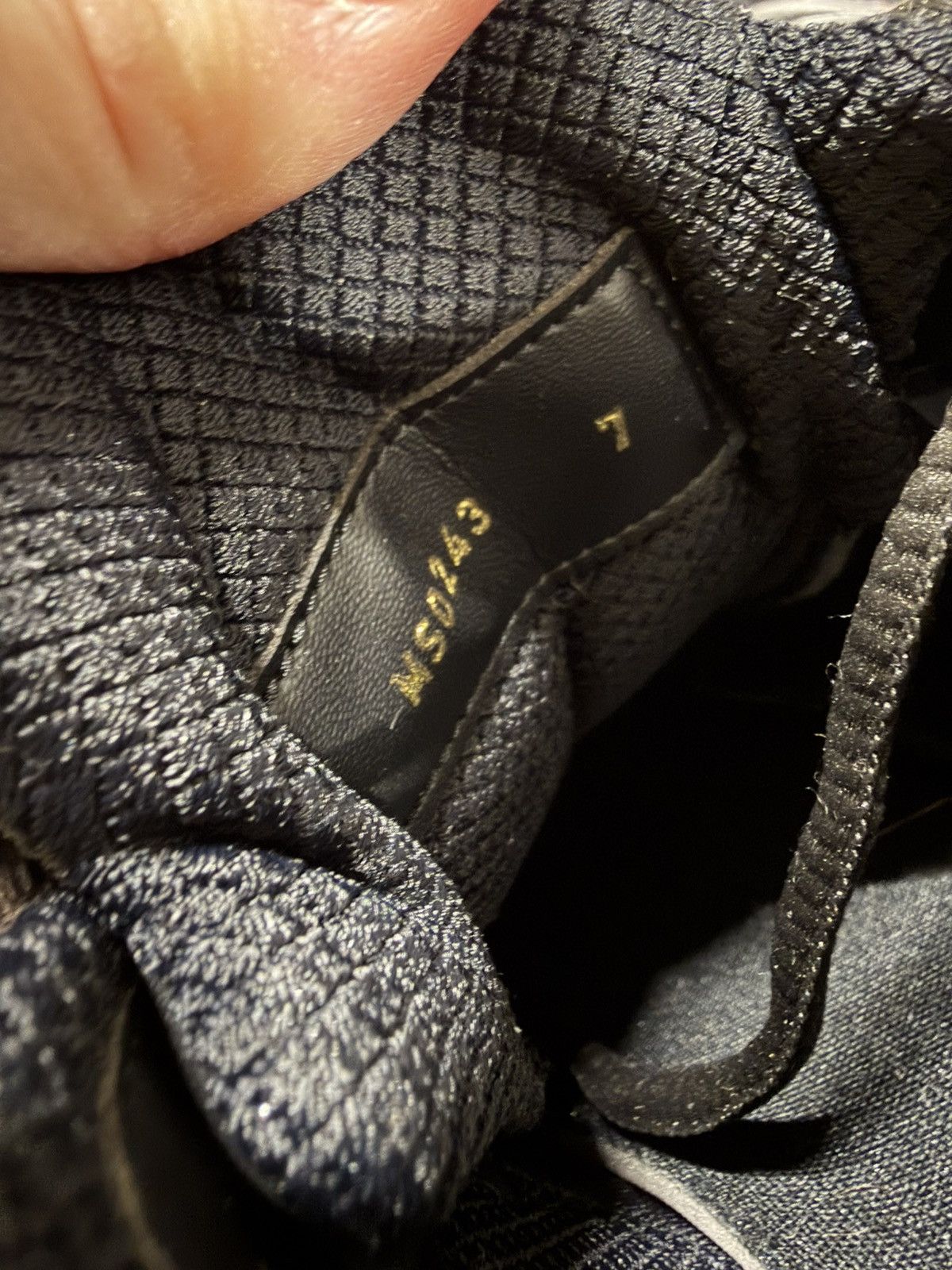 Louis Vuitton Louis Vuitton Tactic Sneaker NEW 1350$ Size US 8 / EU 41 - 6 Thumbnail