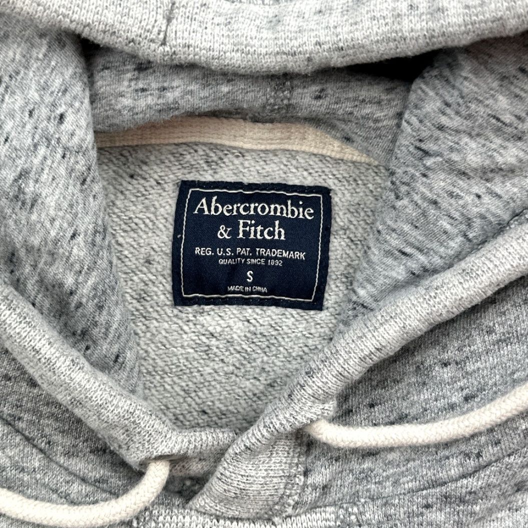Abercrombie & Fitch VINTAGE Abercrombie & Fitch Hoodie Sweater Gray Skull Crossbones Y2K Adult SMALL, Pullover, Long Sleeve, Hooded, Regular Mens Size US S / EU 44-46 / 1 - 3 Thumbnail