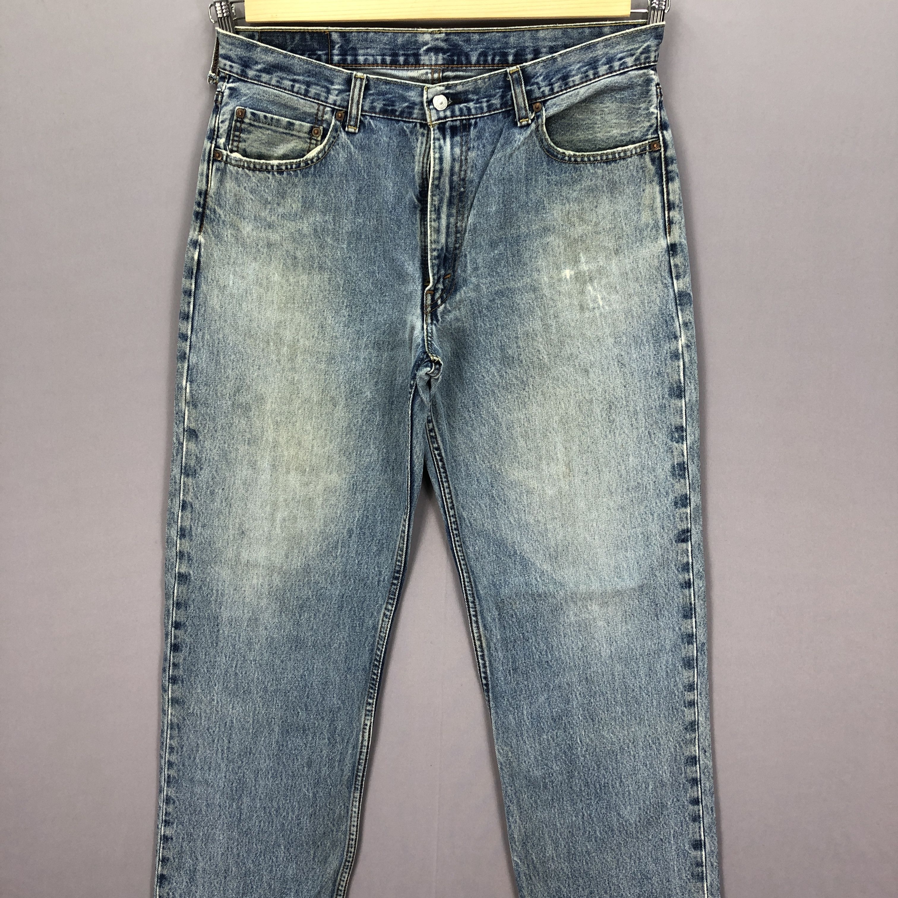 Levi's Vintage Levis 550 Light Wash Baggy Jeans Levi's Faded Denim Size US 36 / EU 52 - 3 Thumbnail