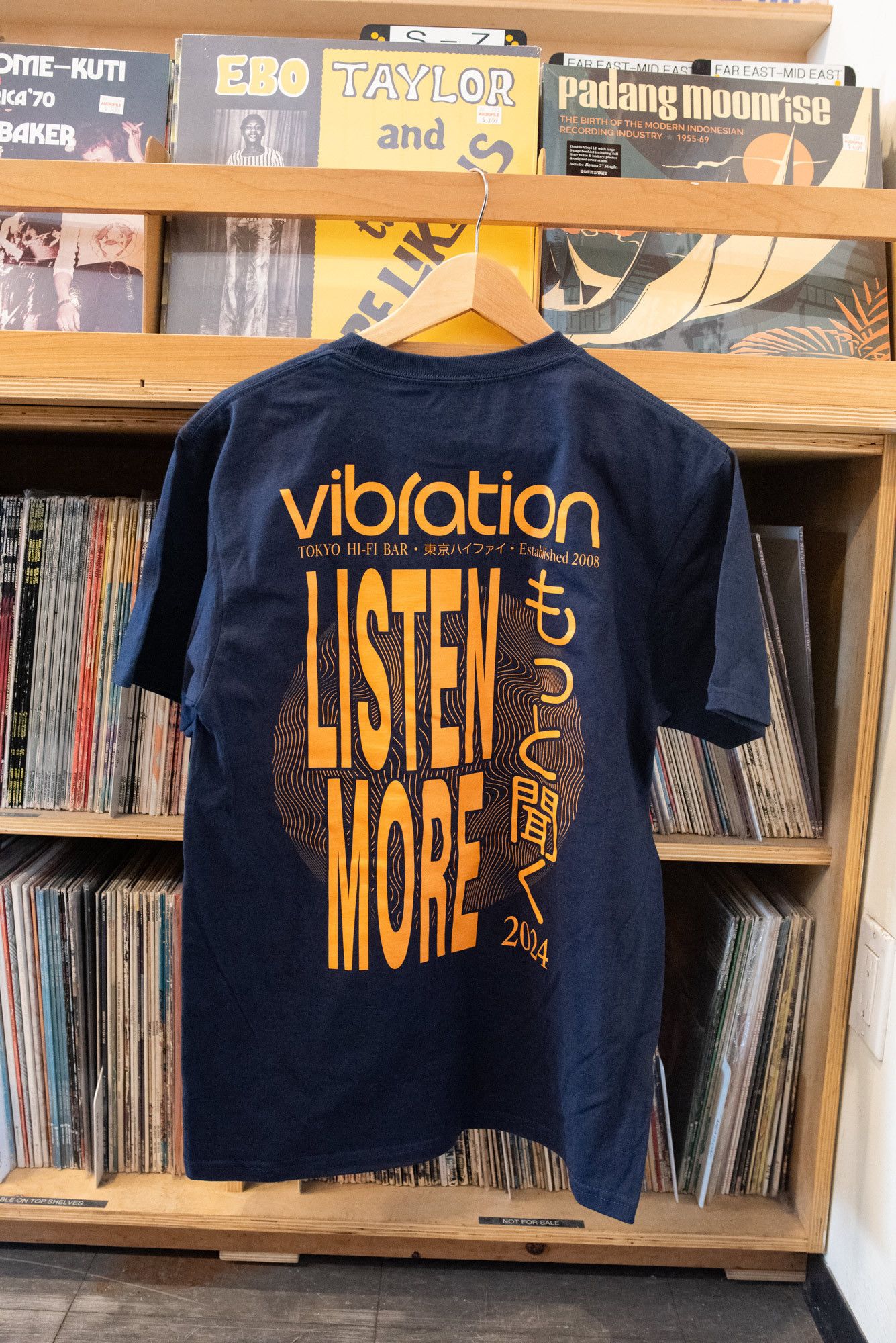 Other vibration.Tokyo LISTEN MORE T-SHIRT STAFF 2024 Size US XL / EU 56 / 4 - 1 Thumbnail