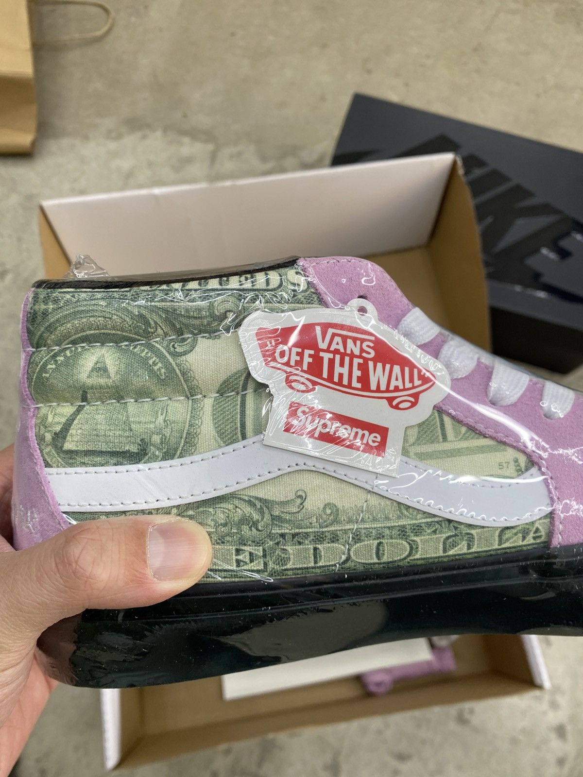 Supreme × Vans Supreme Vans Grosso M Dollar Bills Pink Size US 10.5 / EU 43-44 - 10 Thumbnail