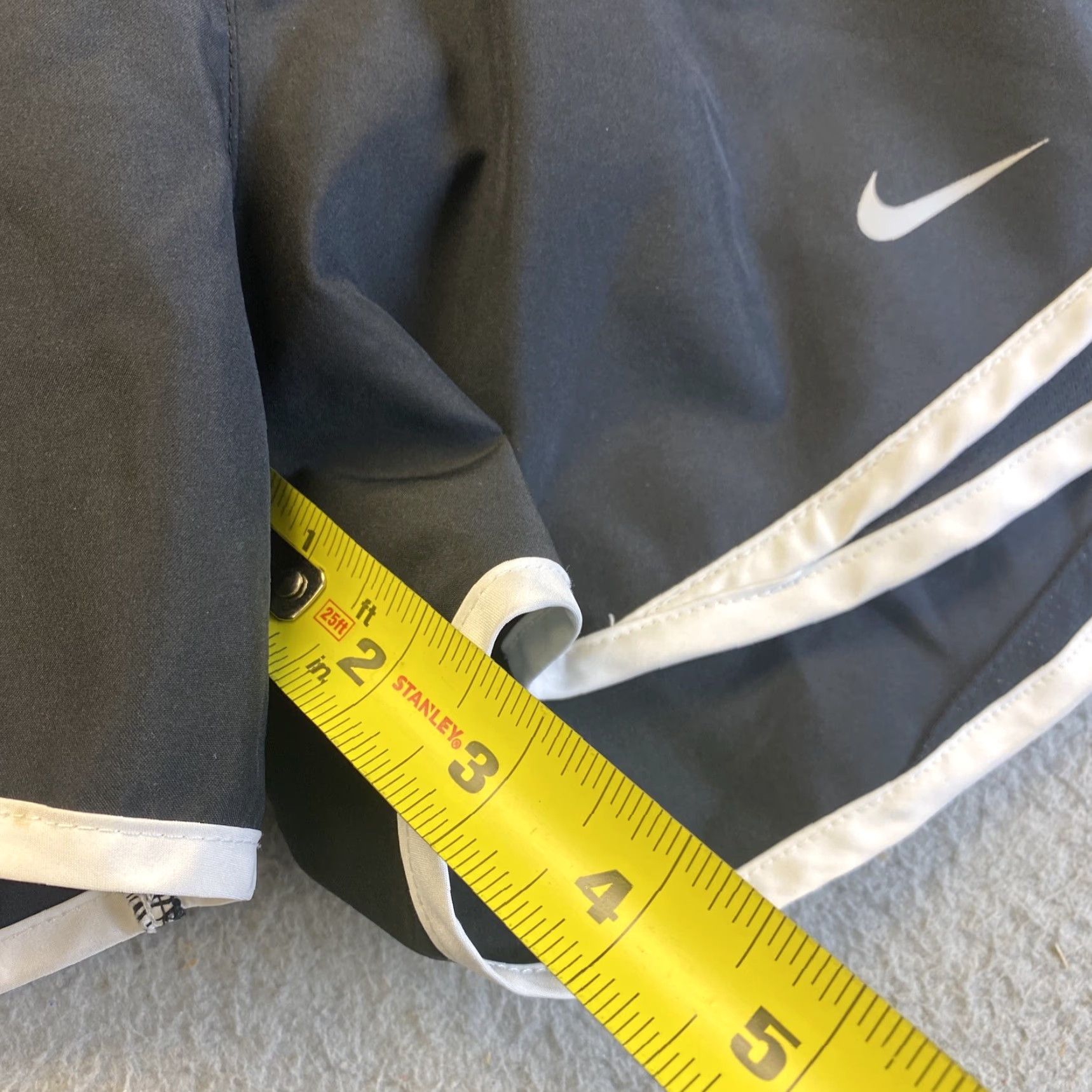 Nike Nike Shirt Women S Black Dri-Fit White Detail Activewear 32-70 Size S / US 4 / IT 40 - 7 Thumbnail