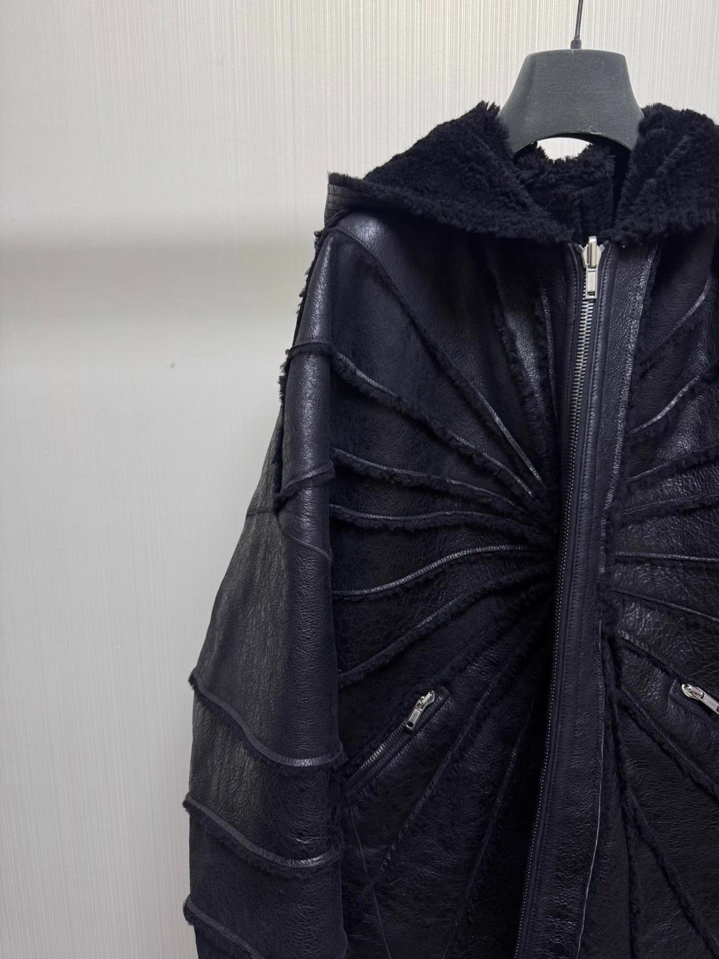 Rick Owens Rick Owens 23FW Luxor Ray Fur Coat Reversible design Q8 Size US S / EU 44-46 / 1 - 6 Thumbnail